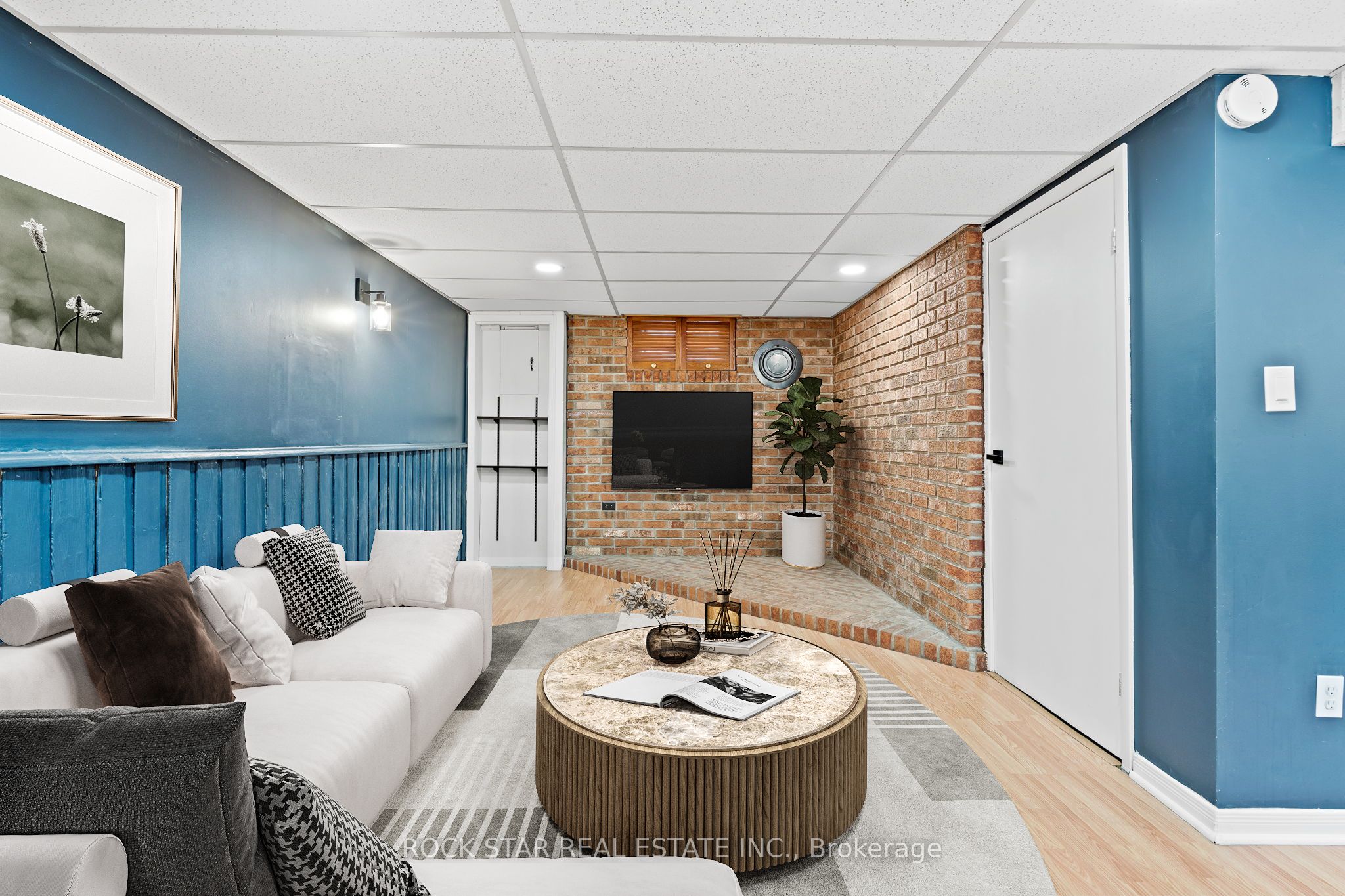 27 Cindy Drive