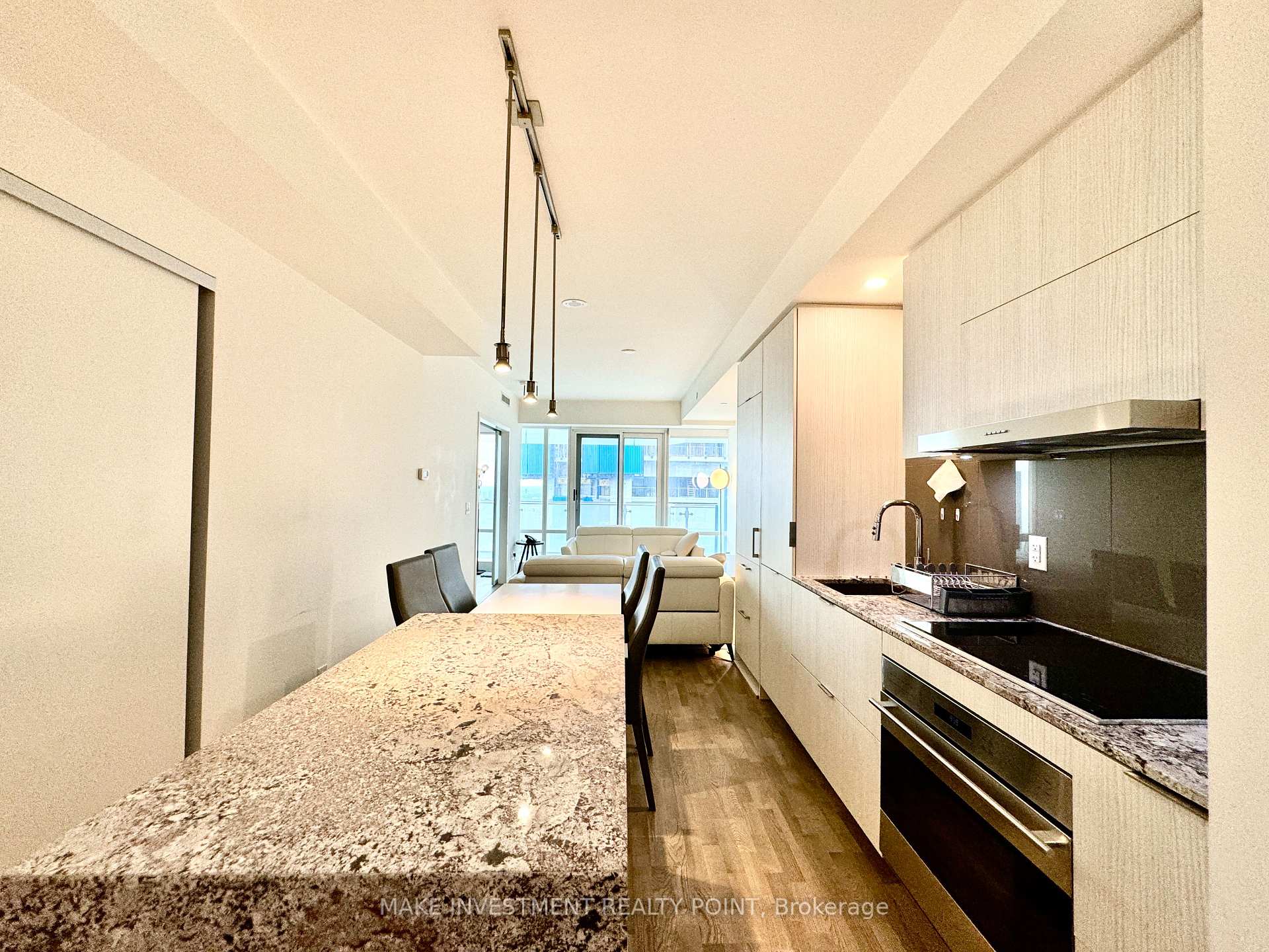 3 Bedrooms Condo at 1 Bloor,  Toronto For sale