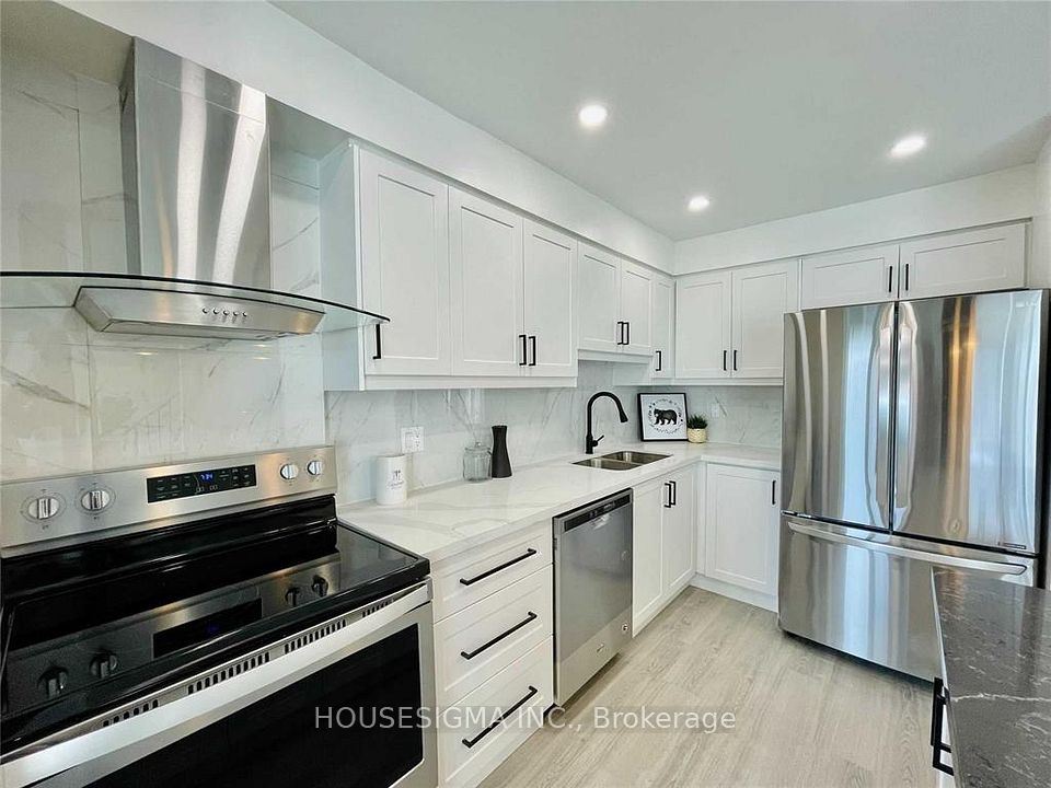 4005 Don Mills