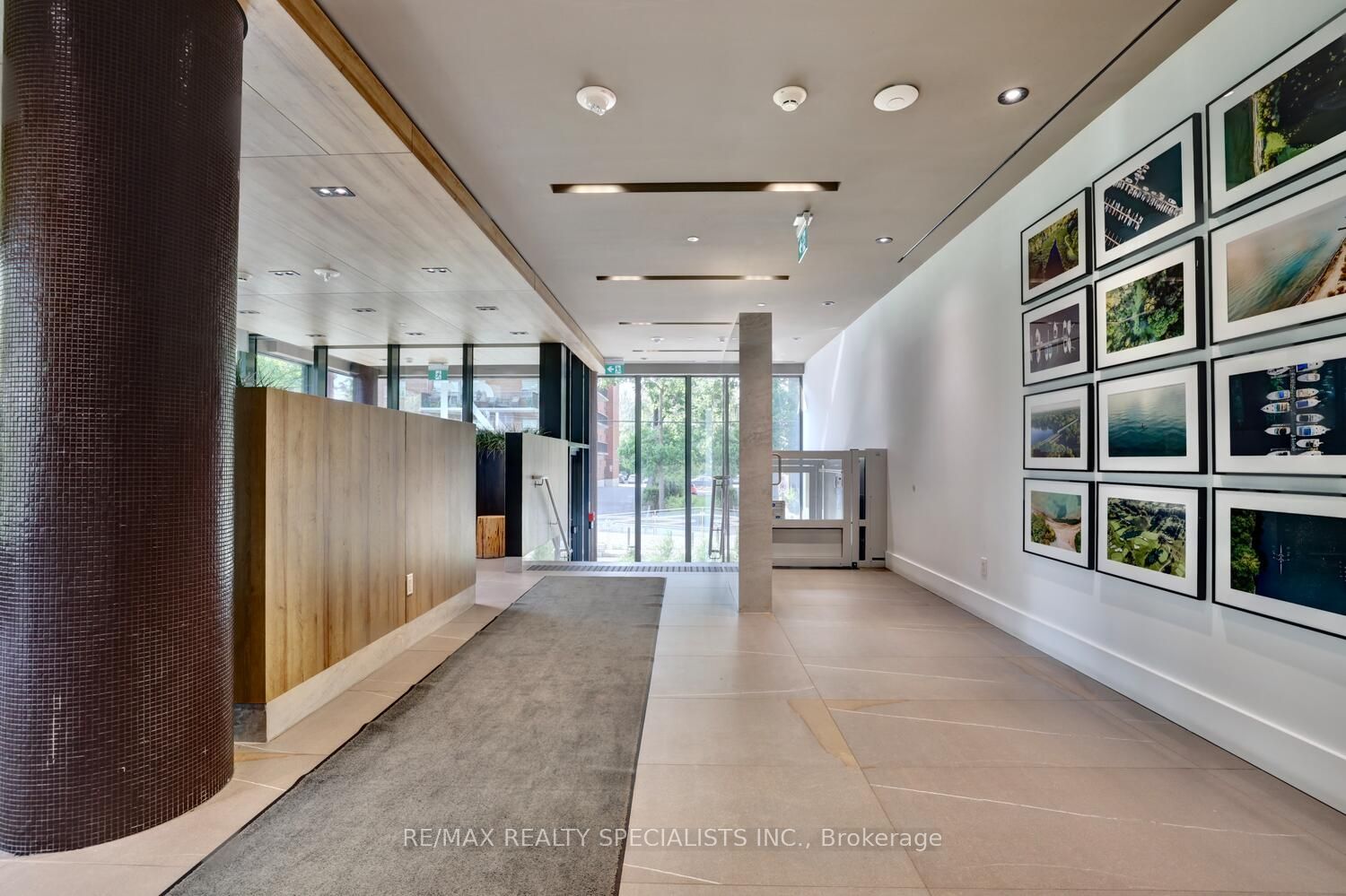 21 Park Street E, #616
