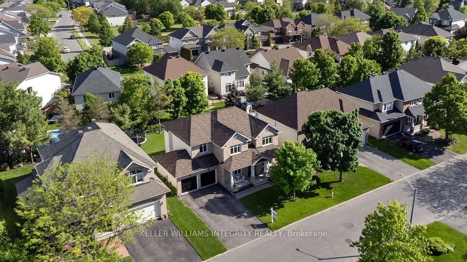 576 Devonwood