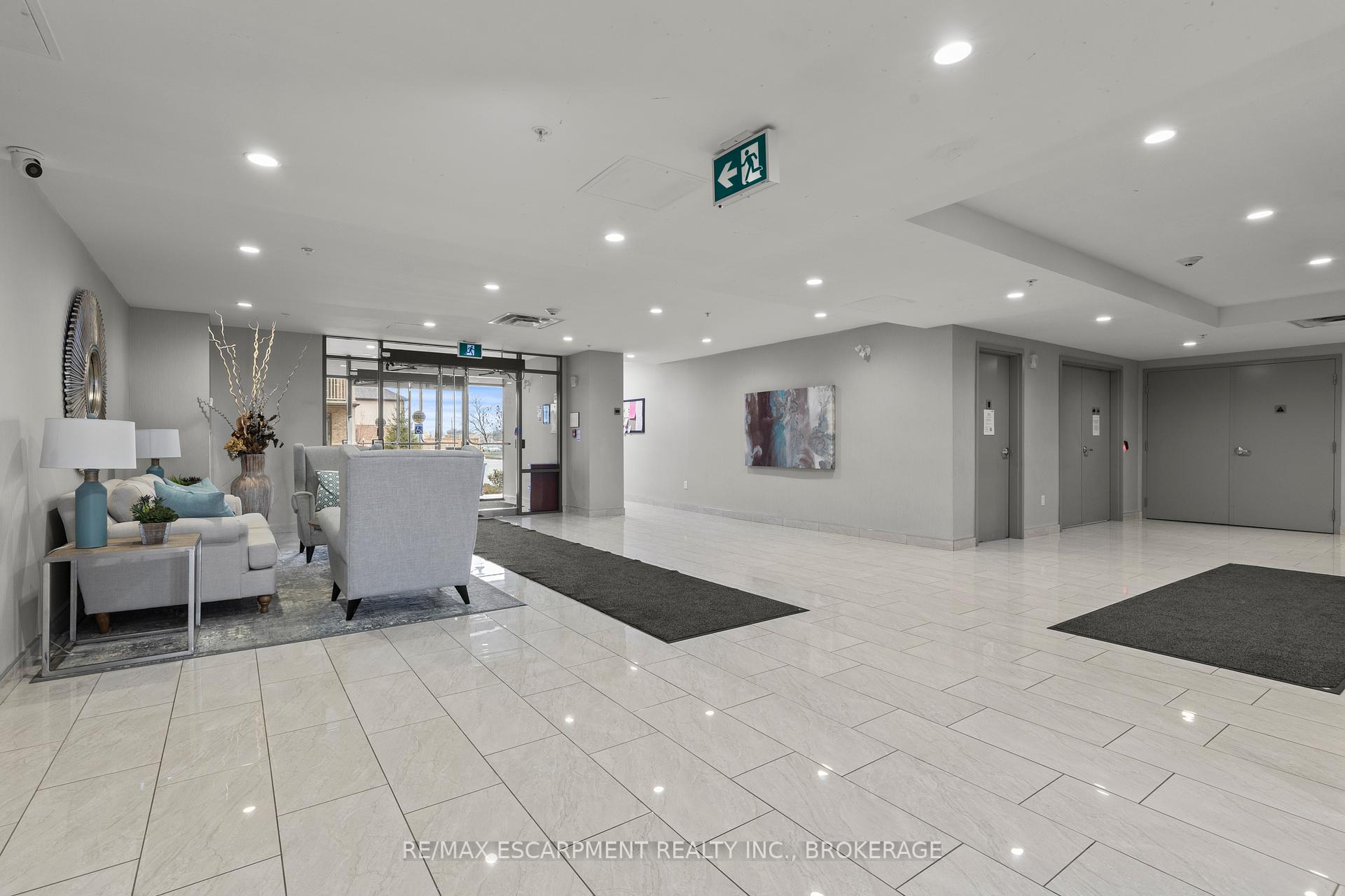 1 Bedroom Condo at 35 Southshore, Hamilton For sale
