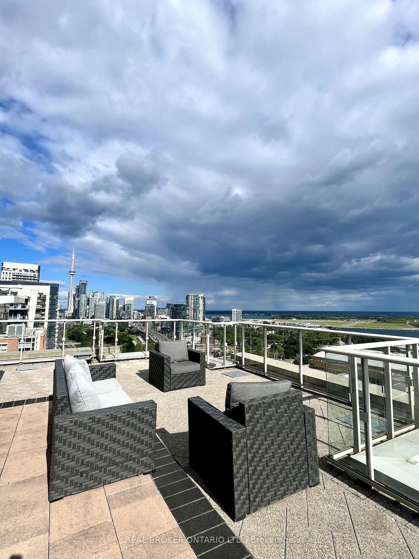 3 Bedrooms Condo at 85 East Liberty,  Toronto For sale