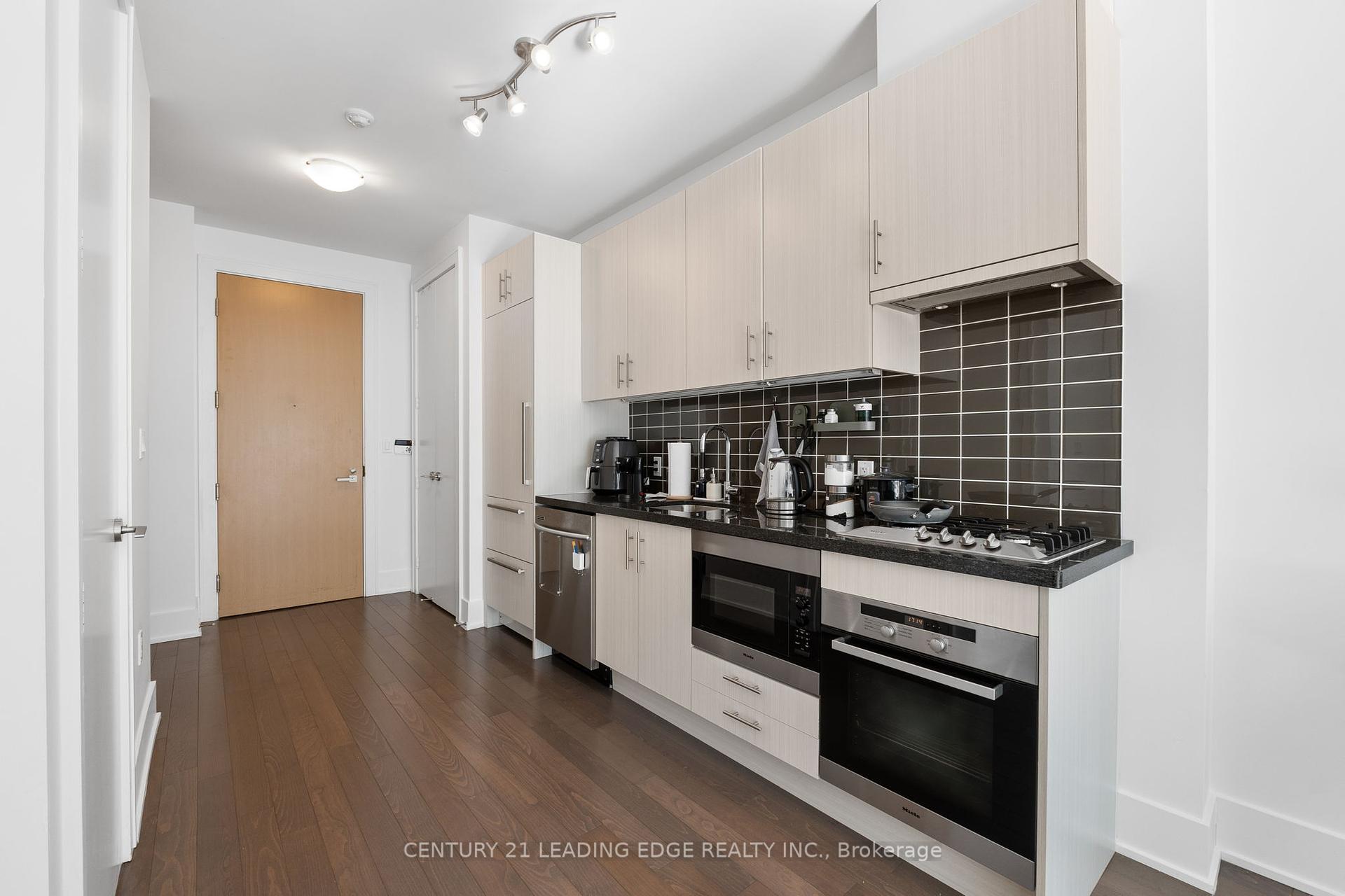 1 Bedroom Condo at 39 Queens, Toronto For sale