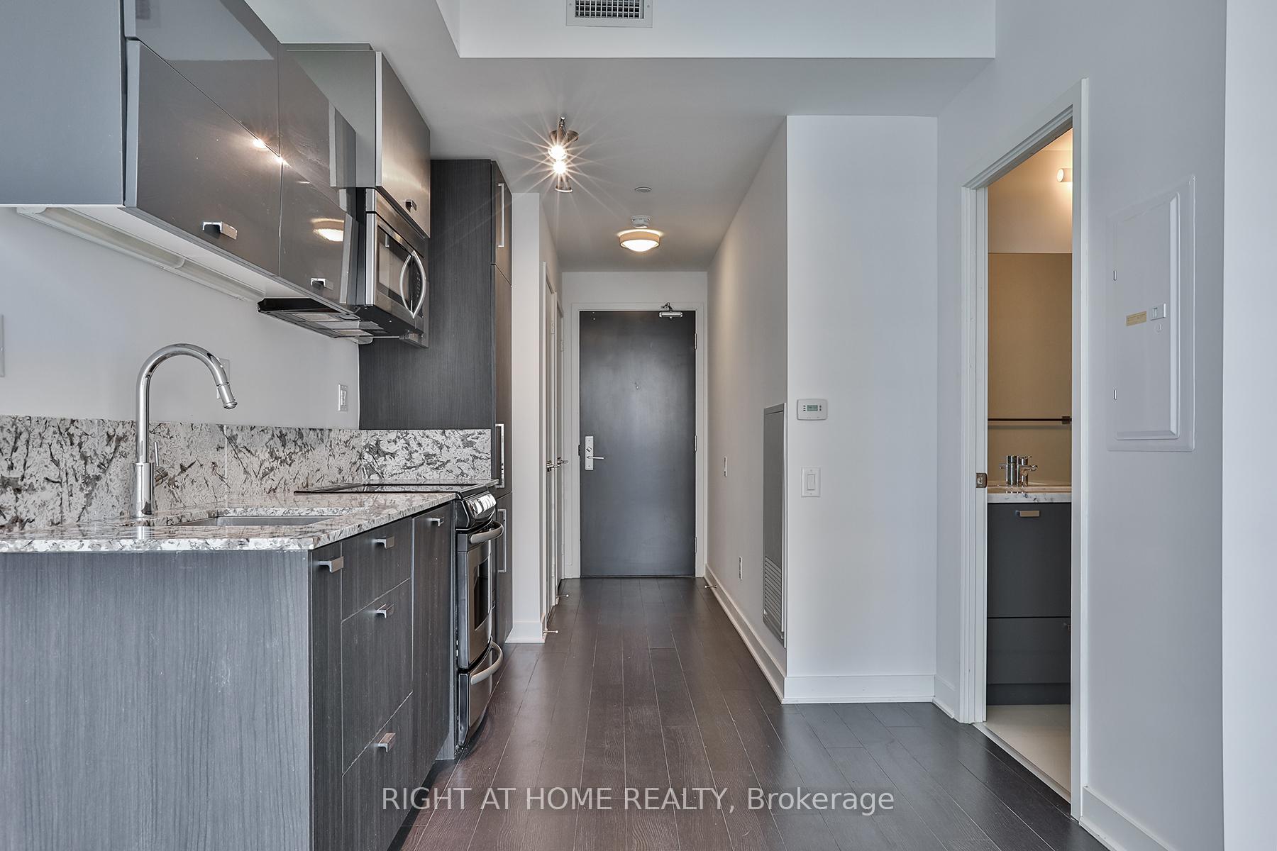 Condo at 290 Adelaide,  Toronto For sale