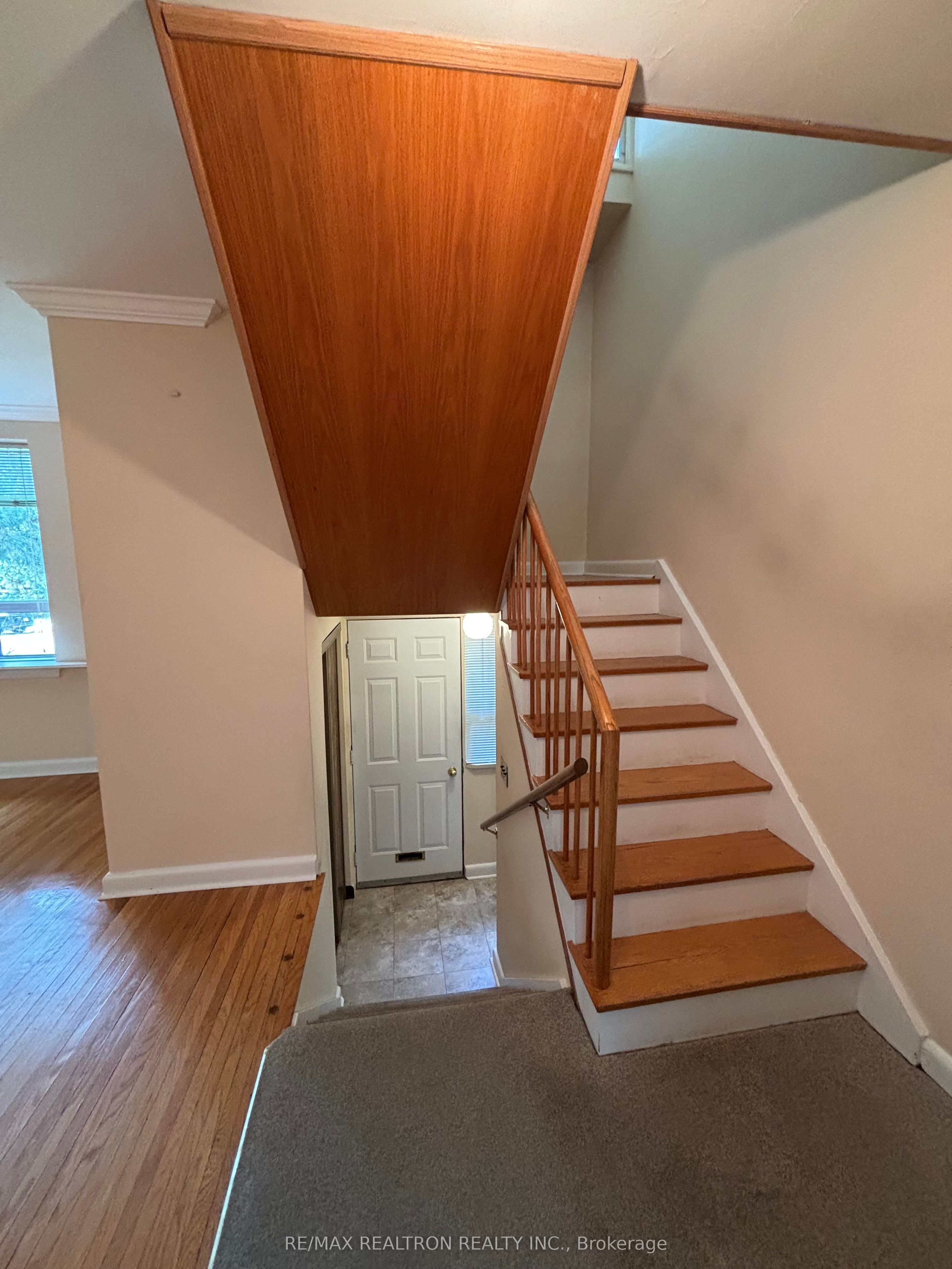 104 Barber Greene Road N, #4