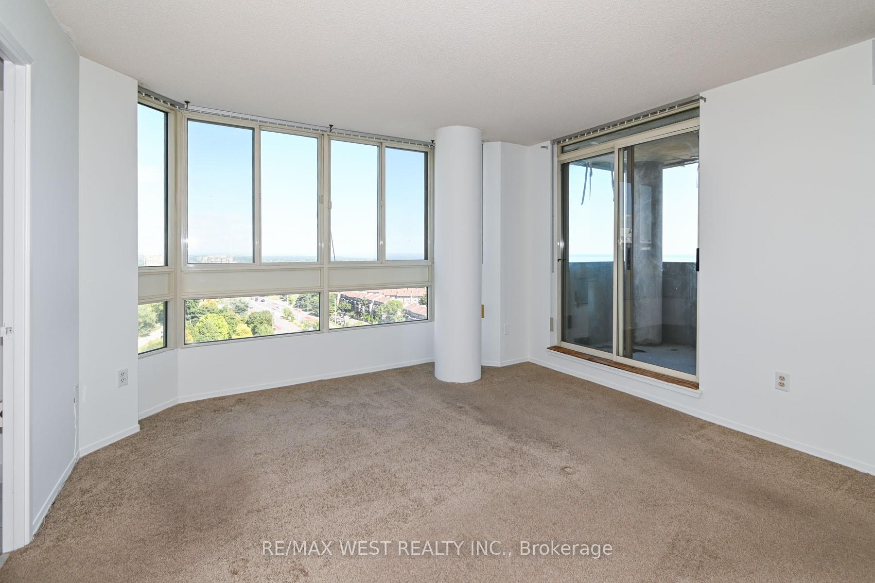 2 Bedrooms Condo at 3233 Eglinton,  Toronto For sale