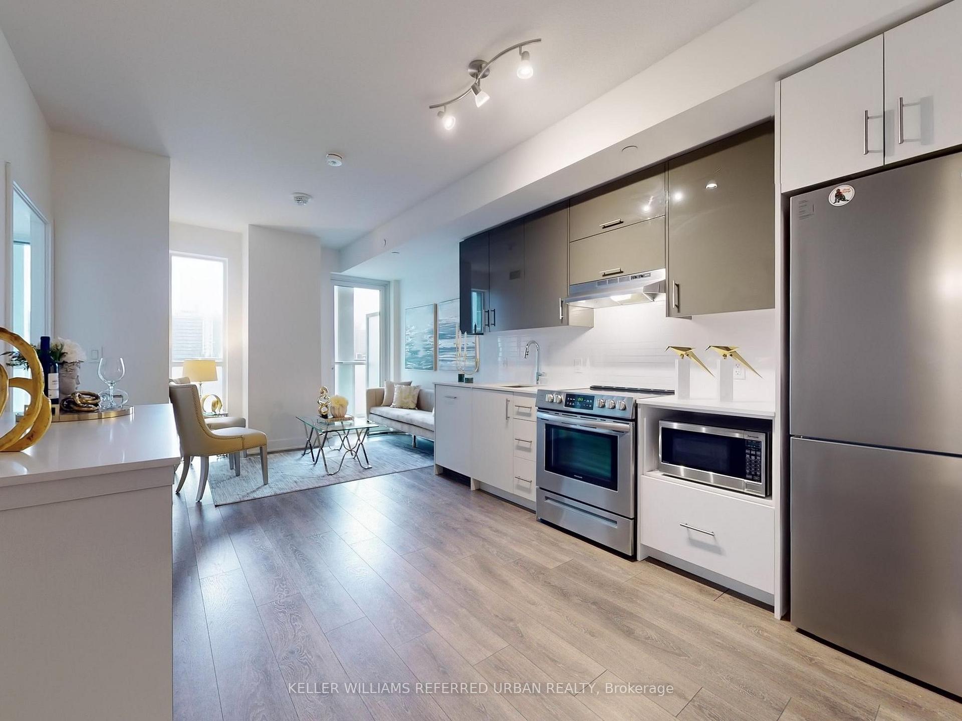 2 Bedrooms Condo at 188 Fairview Mall,  Toronto For sale