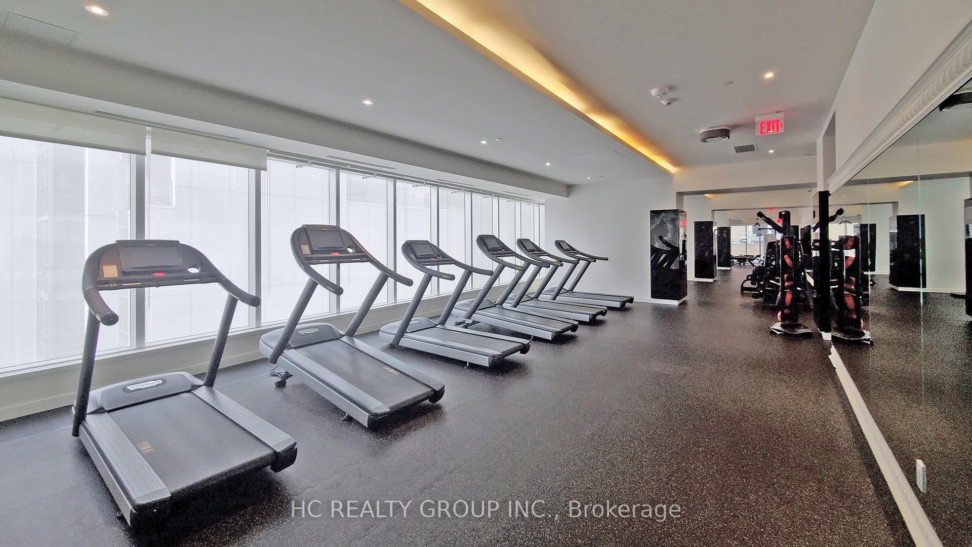 2 Bedrooms Condo at 197 Yonge, Toronto For sale