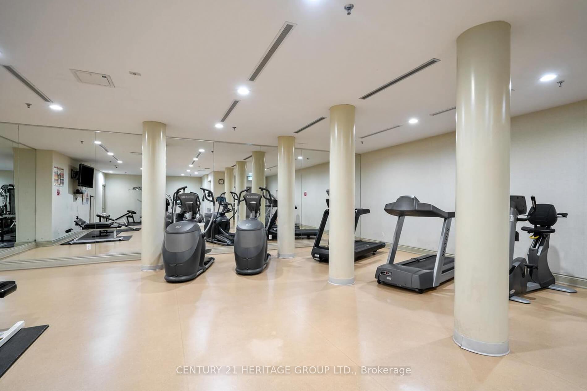 2 Bedrooms Condo at 11 William Carson, Toronto For sale