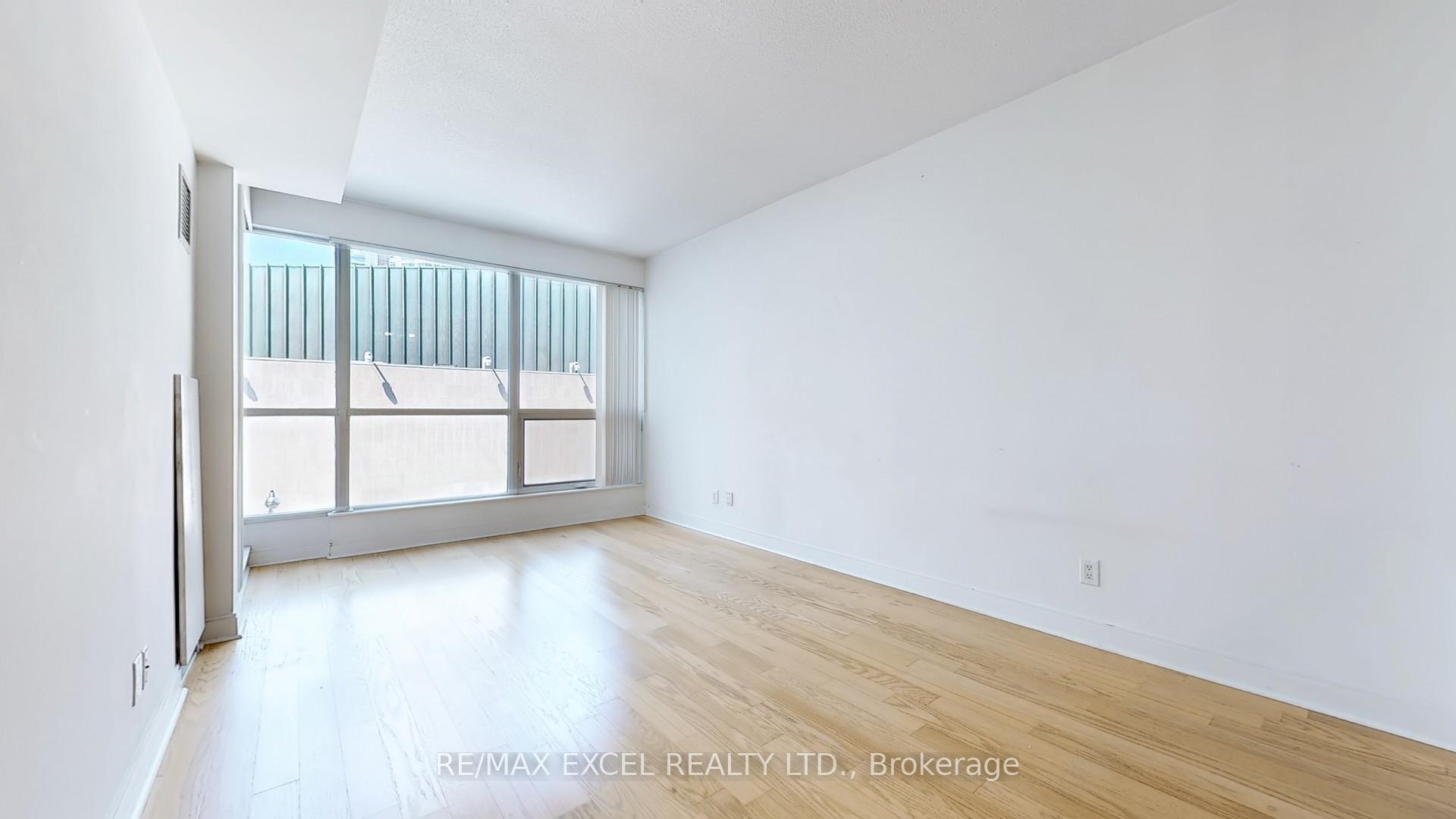 2 Bedrooms Condo at 1 Scott, Toronto For sale