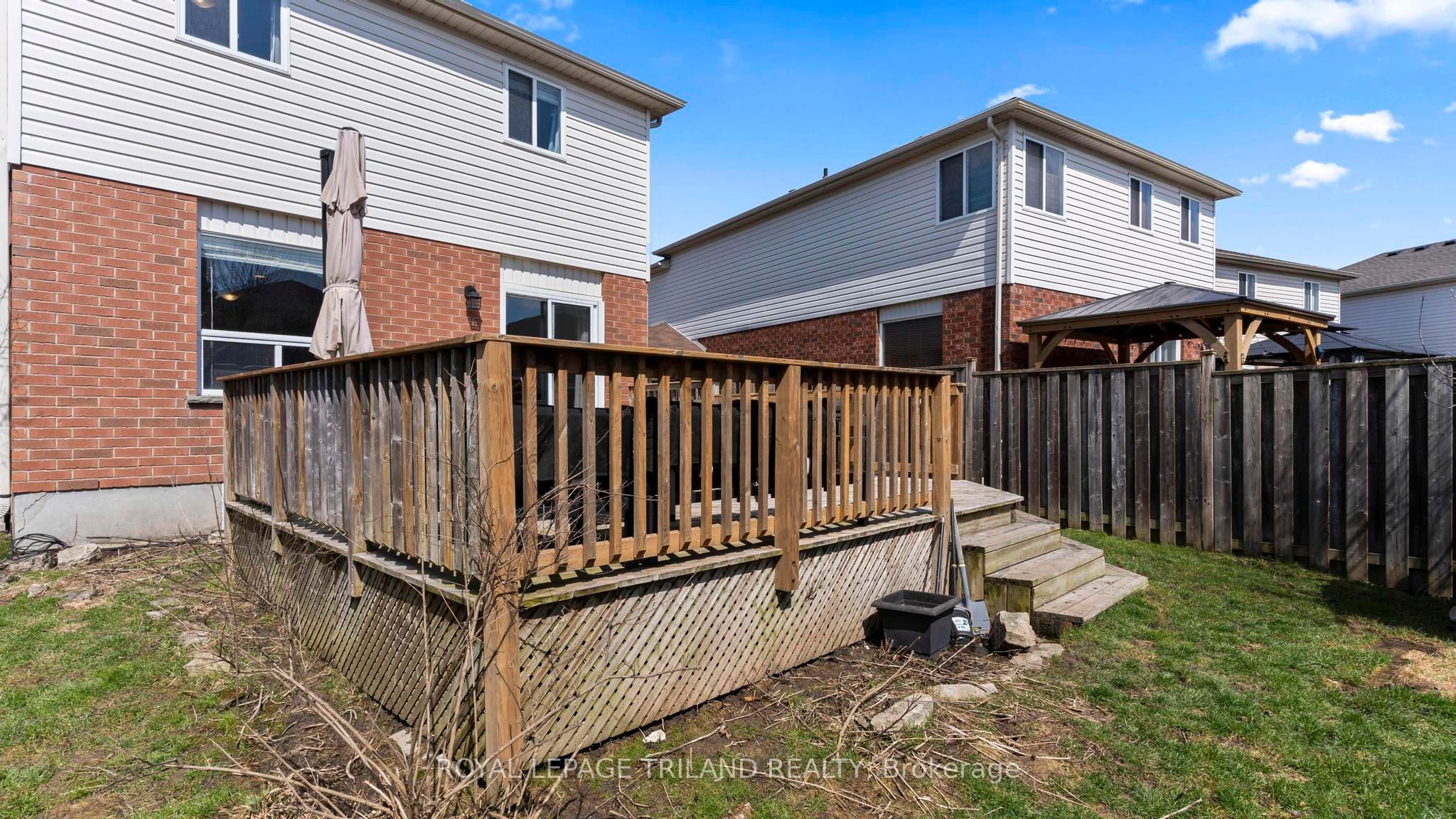 815 SPRUCEWOOD Drive, London North, ON N5X 4L8