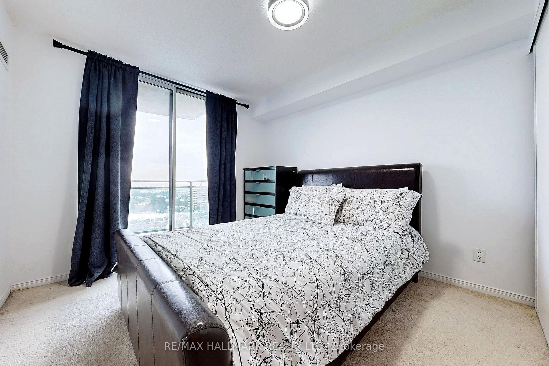 1 Bedroom Condo at 6 Rosebank,  Toronto For sale