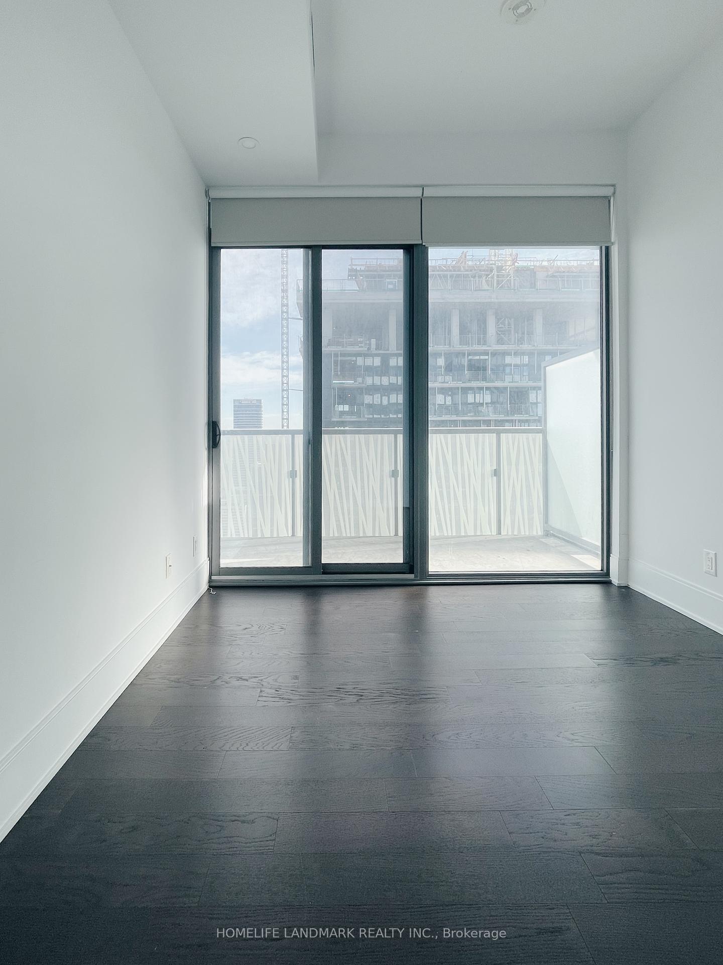 3 Bedrooms Condo at 50 Charles, Toronto For sale
