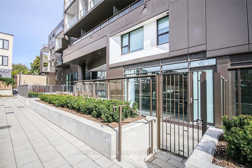 80 Vanauley Street