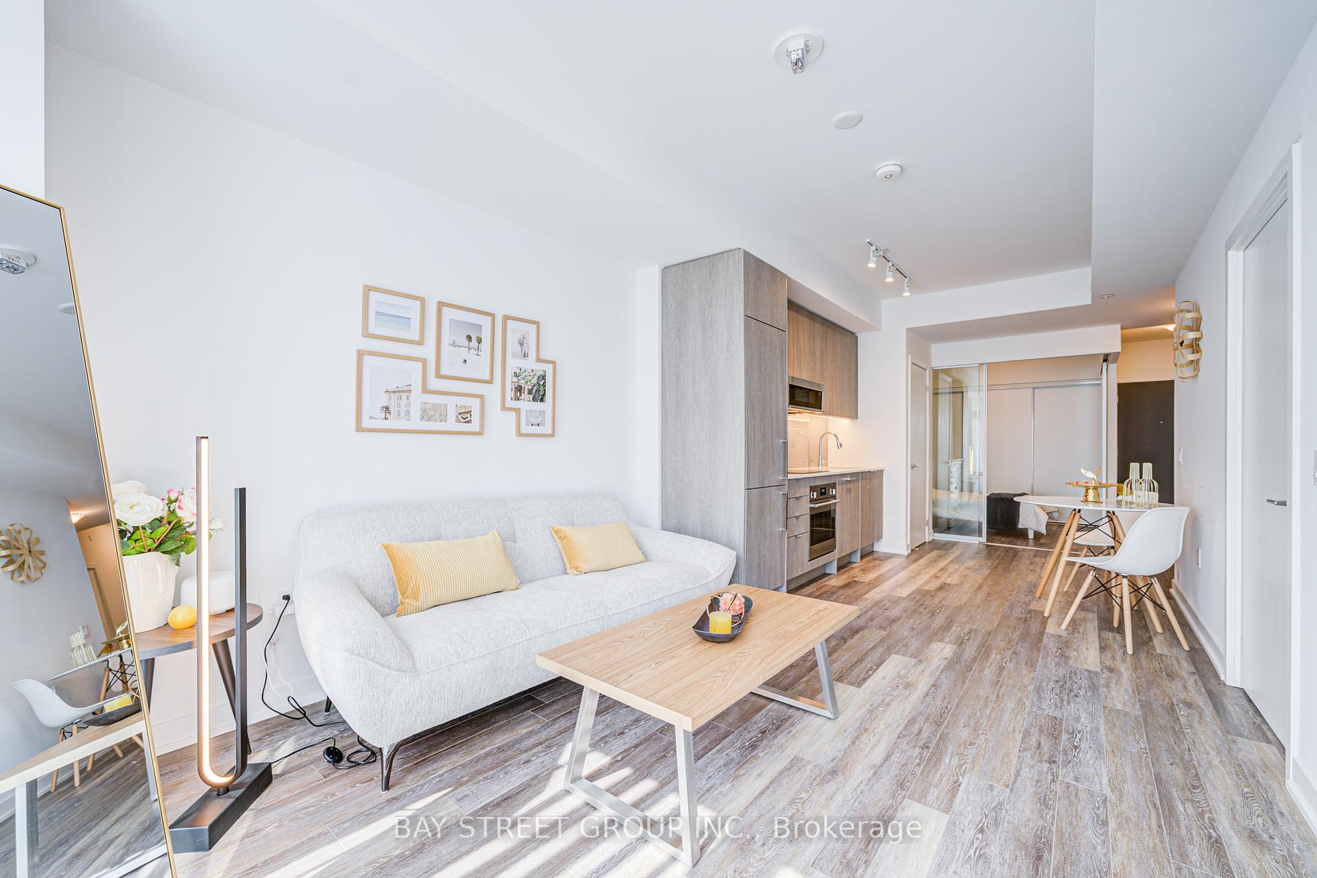 2 Bedrooms Condo at 250 Lawrence, Toronto For sale