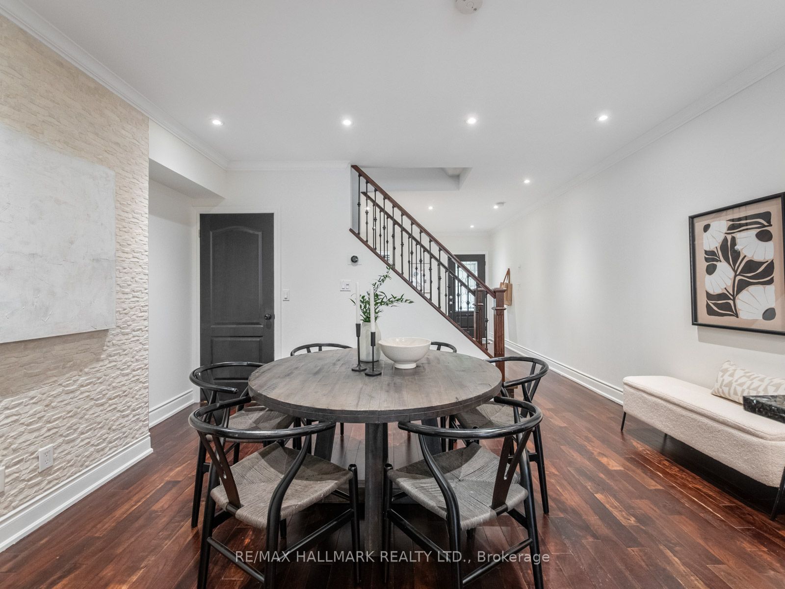 29 Dearbourne Avenue