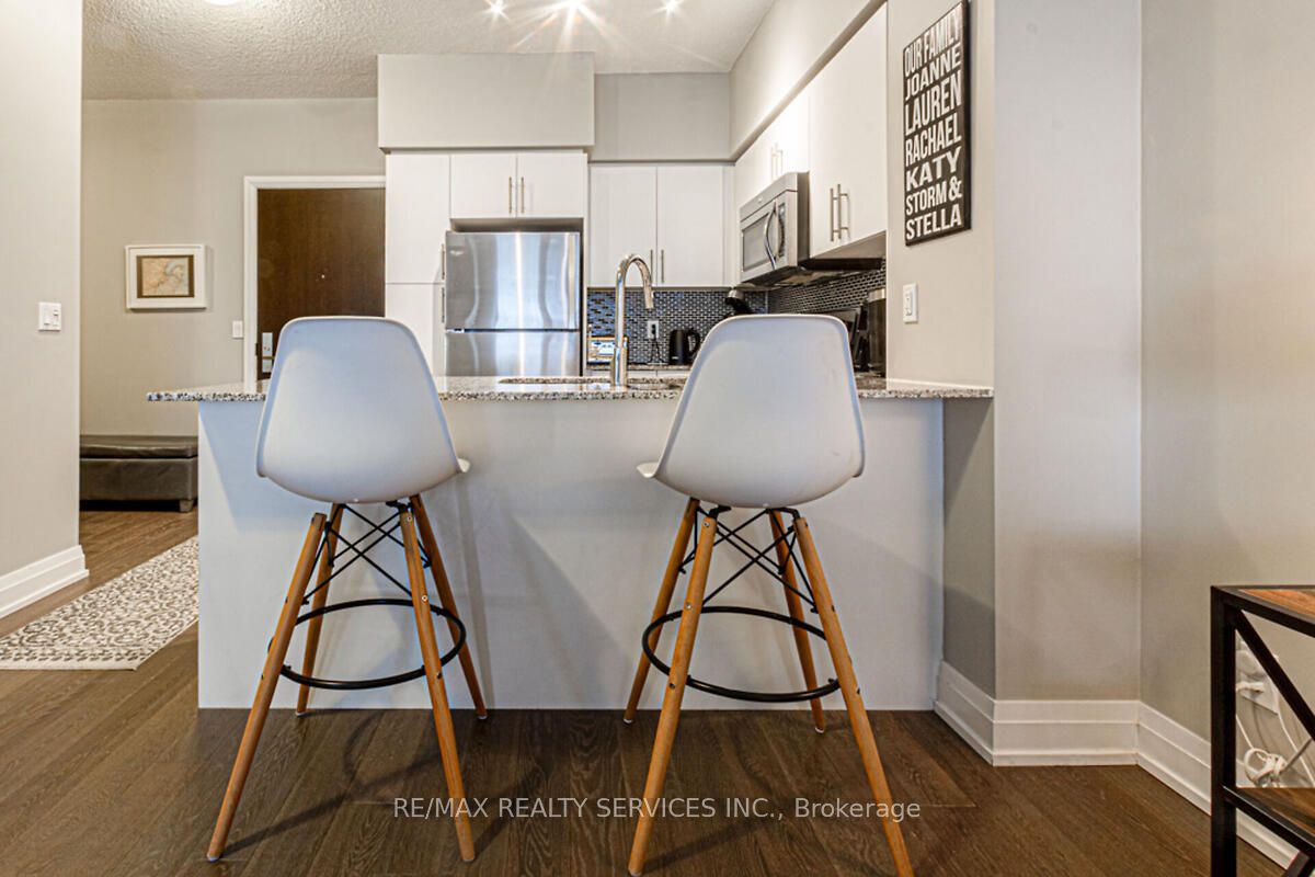 65 Speers Road, #1507