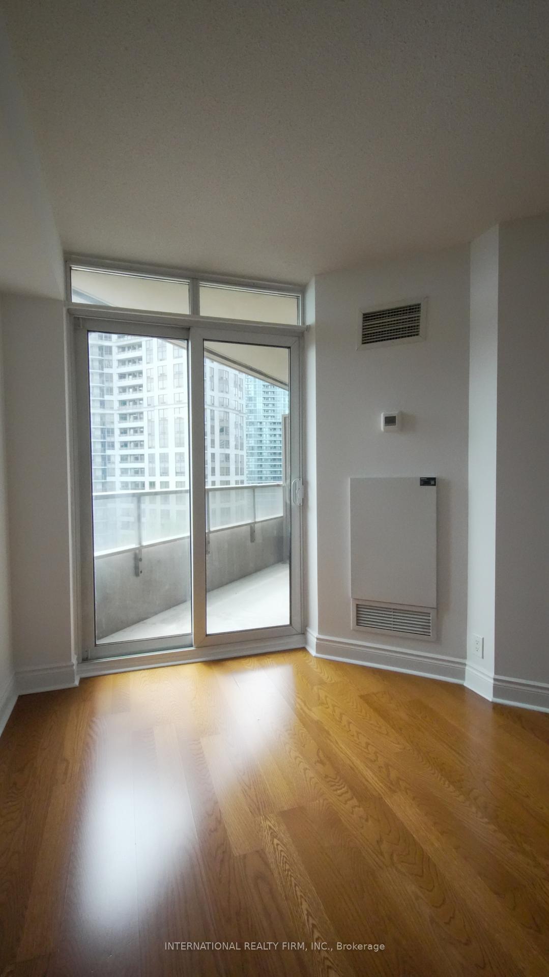 1 Bedroom Condo at 80 Harrison Garden, Toronto For sale