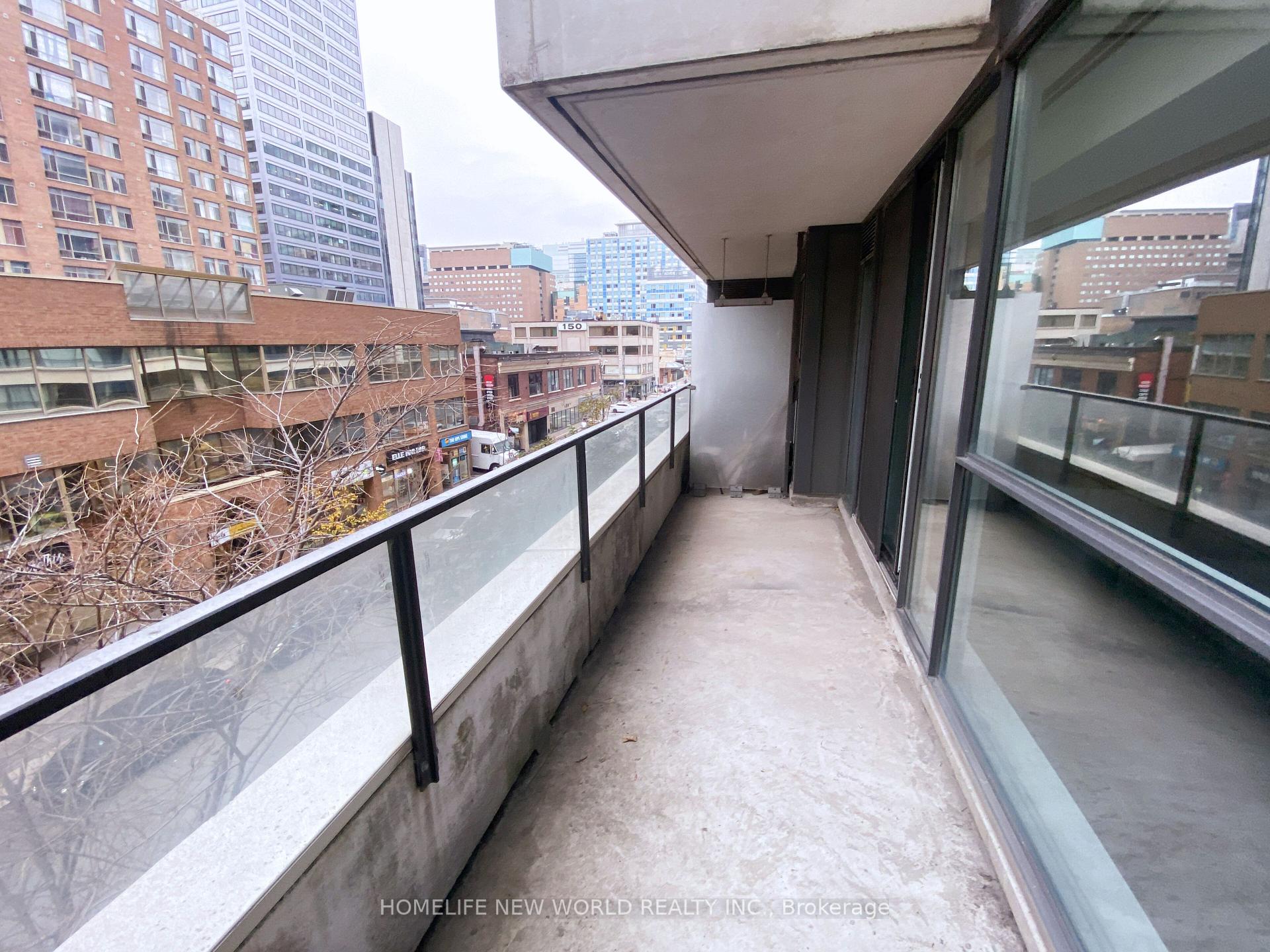 1 Bedroom Condo at 111 Elizabeth, Toronto For sale