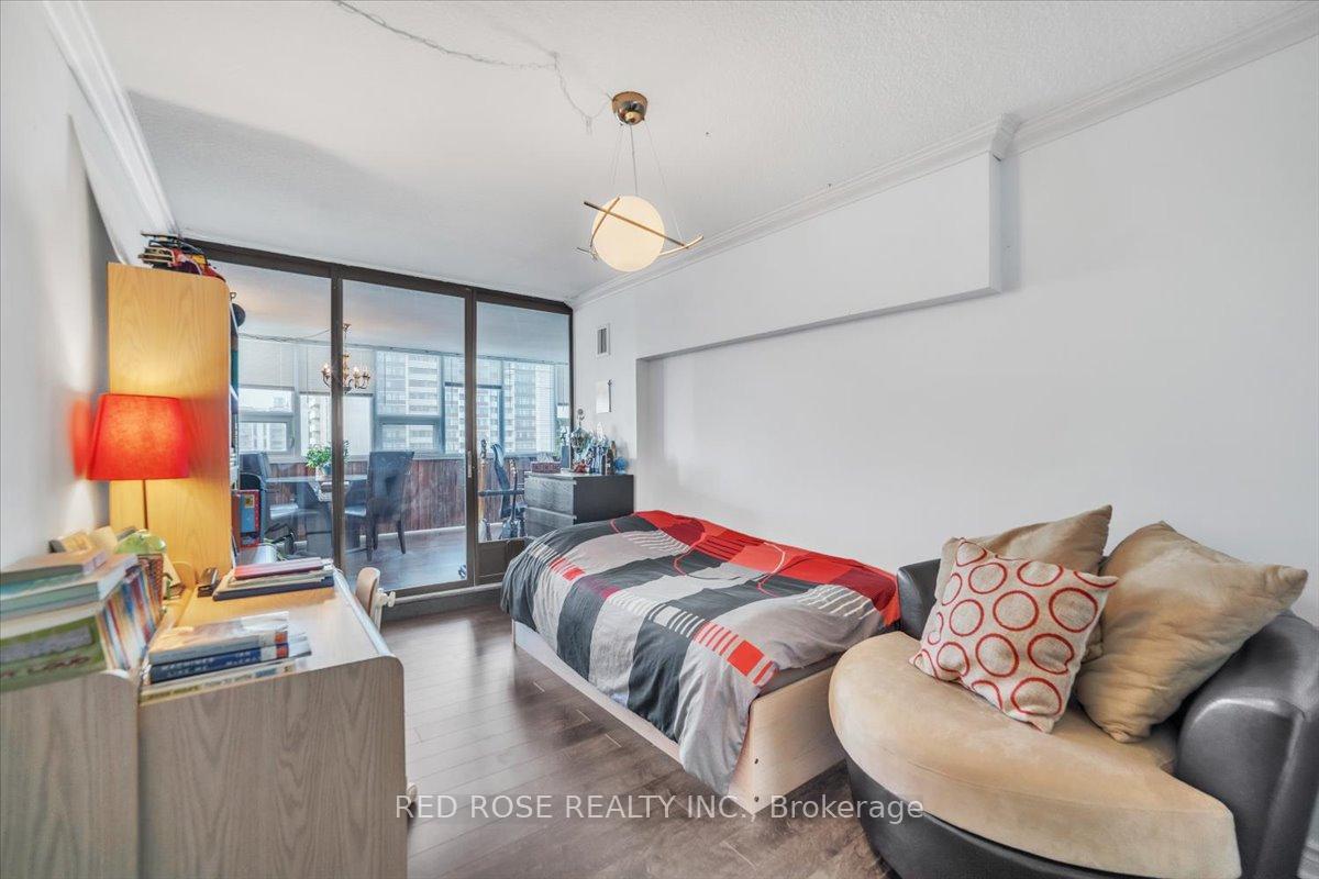 3 Bedrooms Condo at 3303 Don Mills,  Toronto For sale