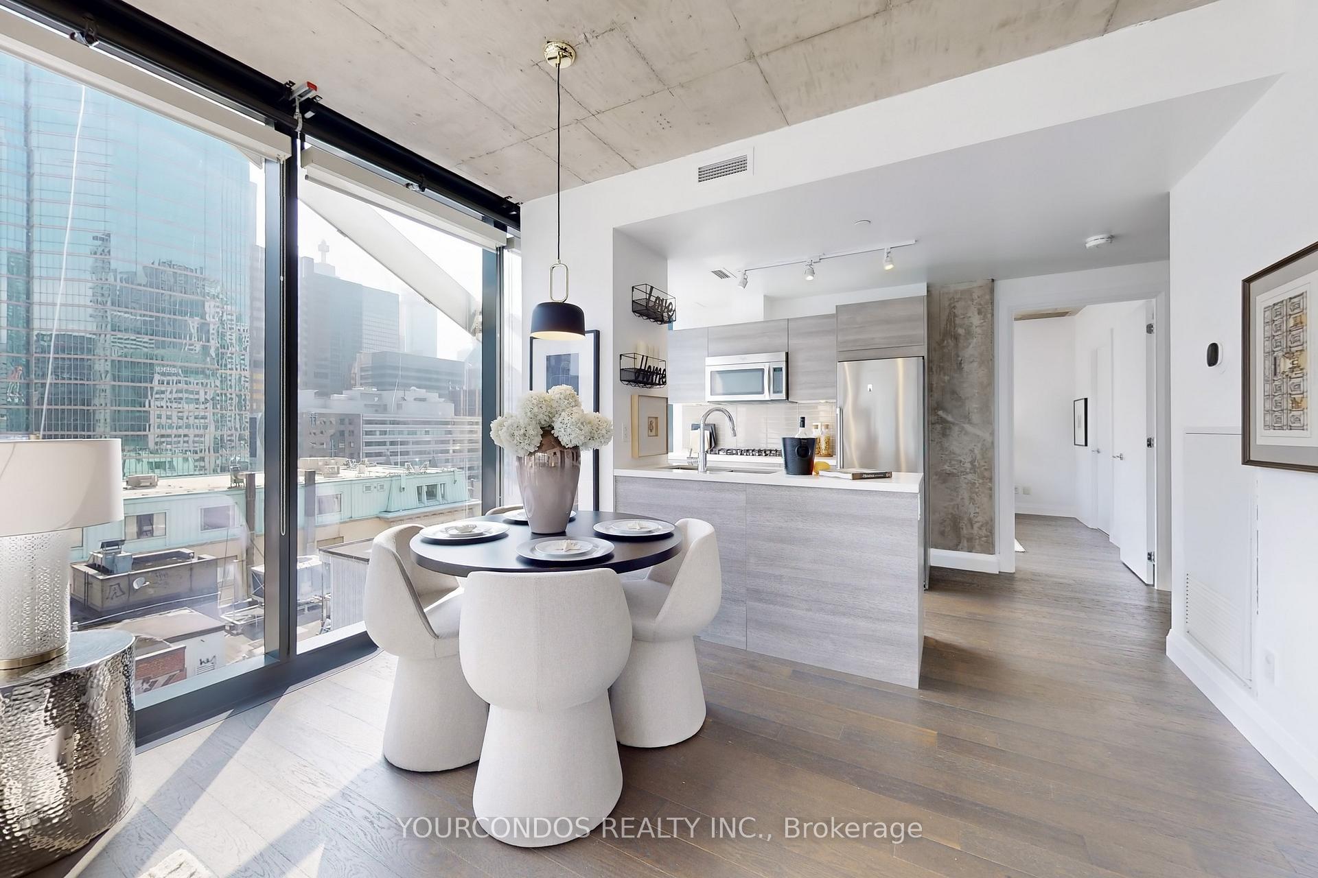 2 Bedrooms Condo at 224 King, Toronto For sale