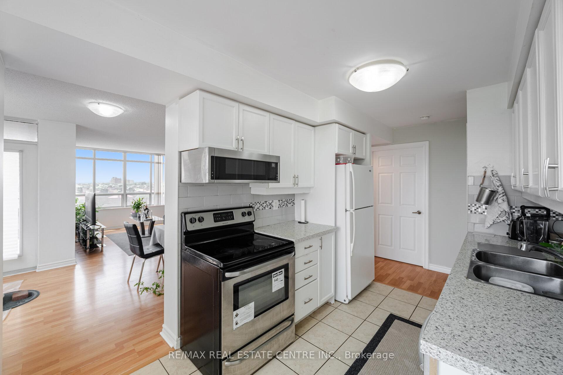 2 Bedrooms Condo at 710 Humberwood, Toronto For sale