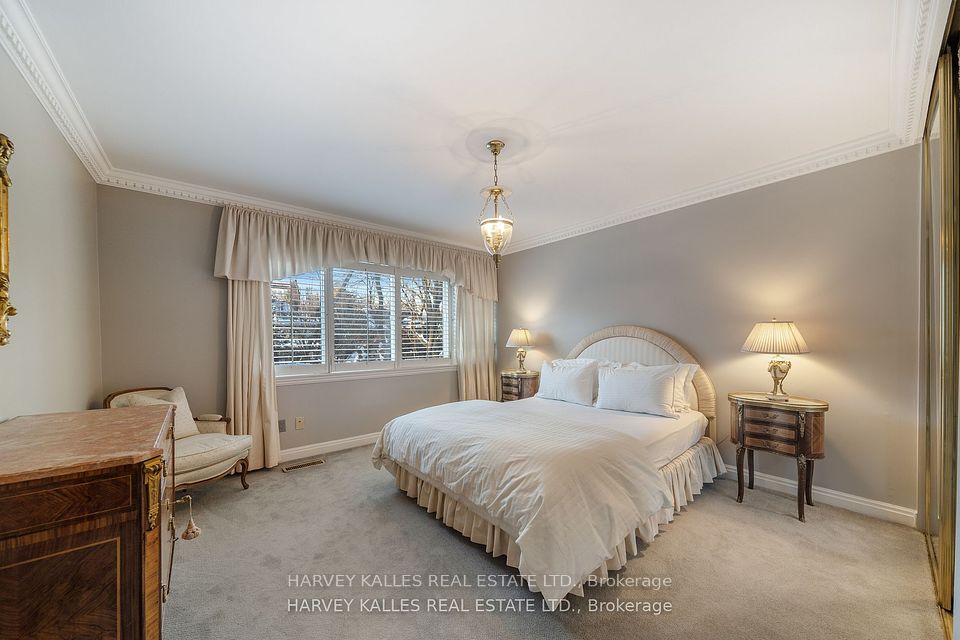 46 Clarendon Avenue
