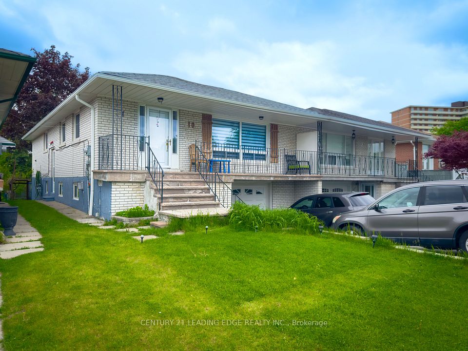 10 Clipper Road, Toronto, ON M2J 4C9