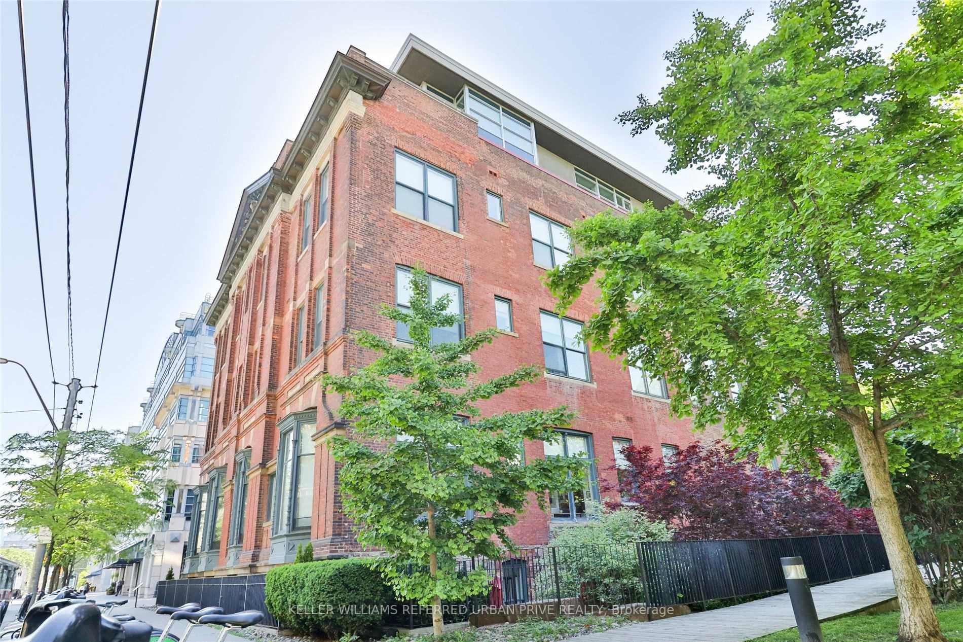 Condo at 915 King, Toronto For sale