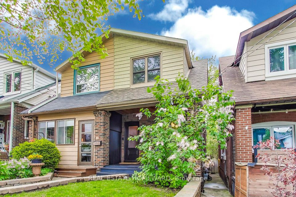 31 Glenmore Road, Toronto, ON M4L 3M1