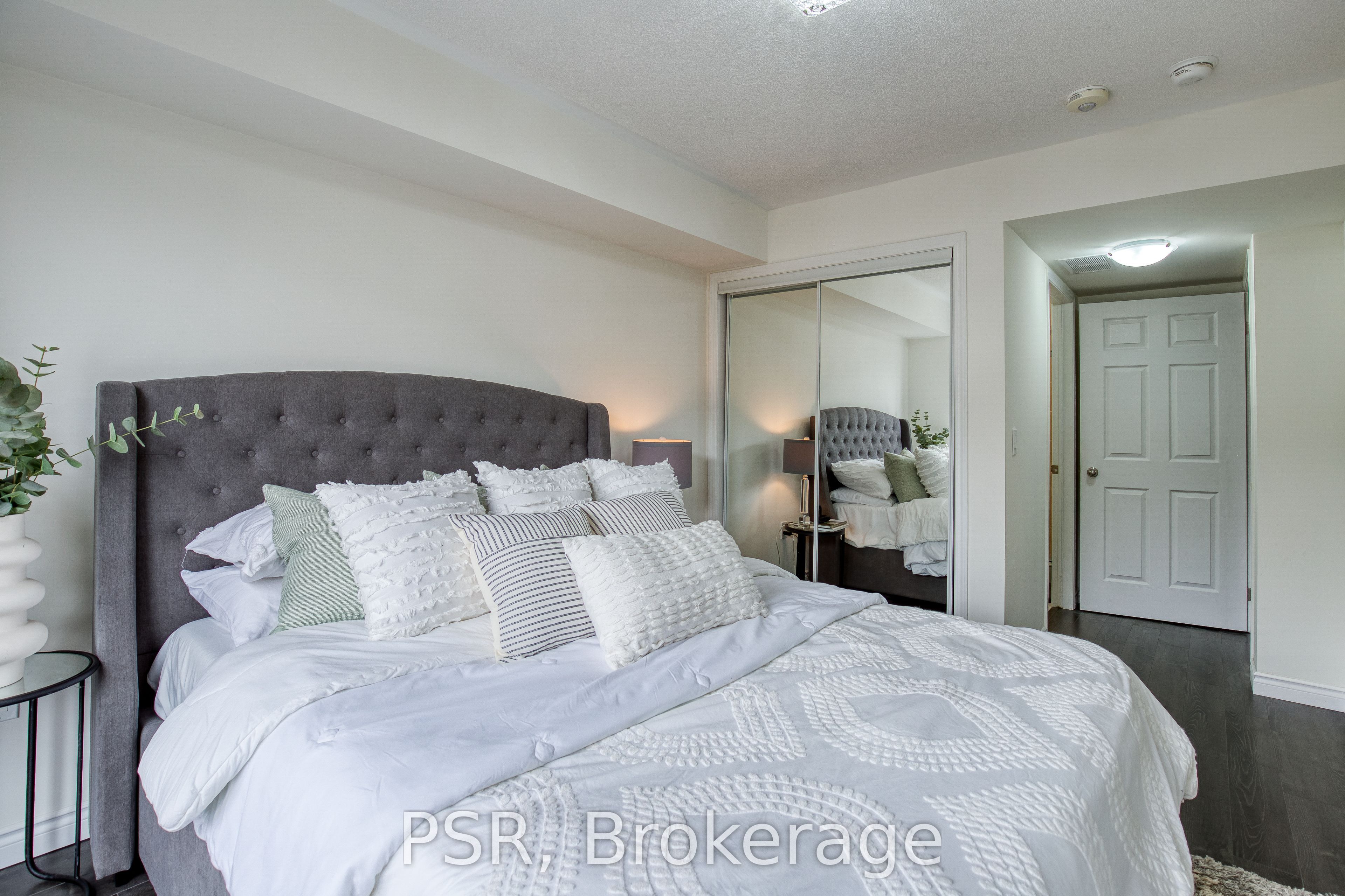 500 Kingbird Grove, #345