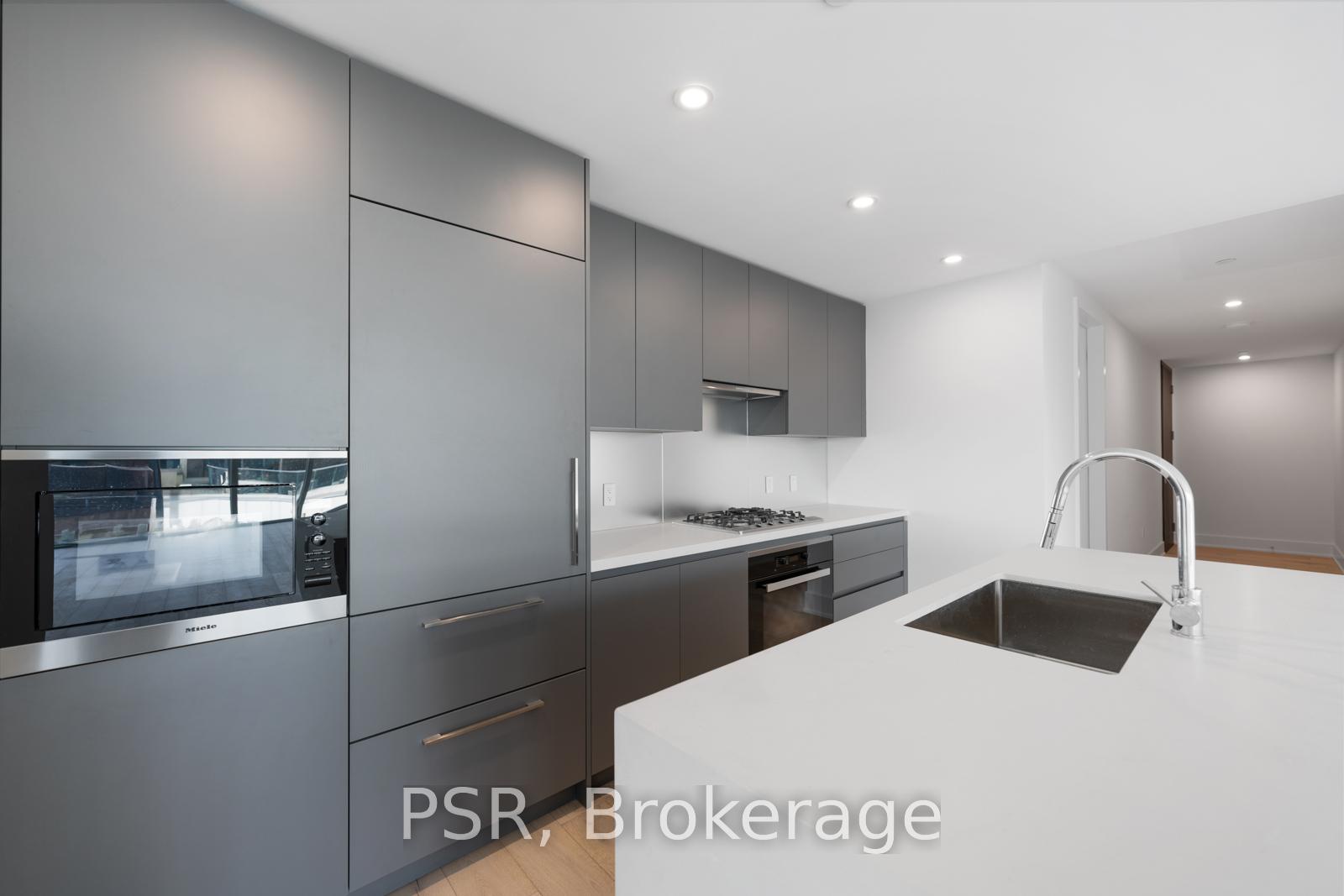2 Bedrooms Condo at 346 Davenport,  Toronto For sale