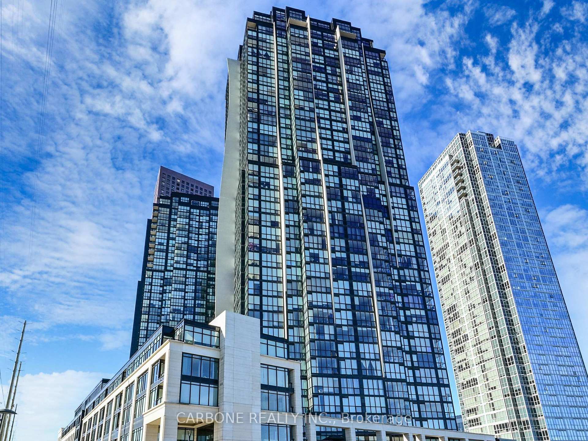 3 Bedrooms Condo at 2900 Hwy 7, Vaughan For sale