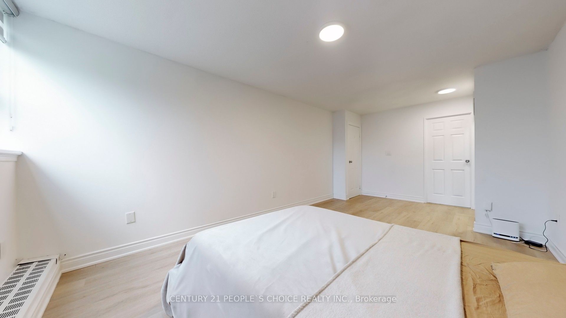 100 Wingarden Court, #216
