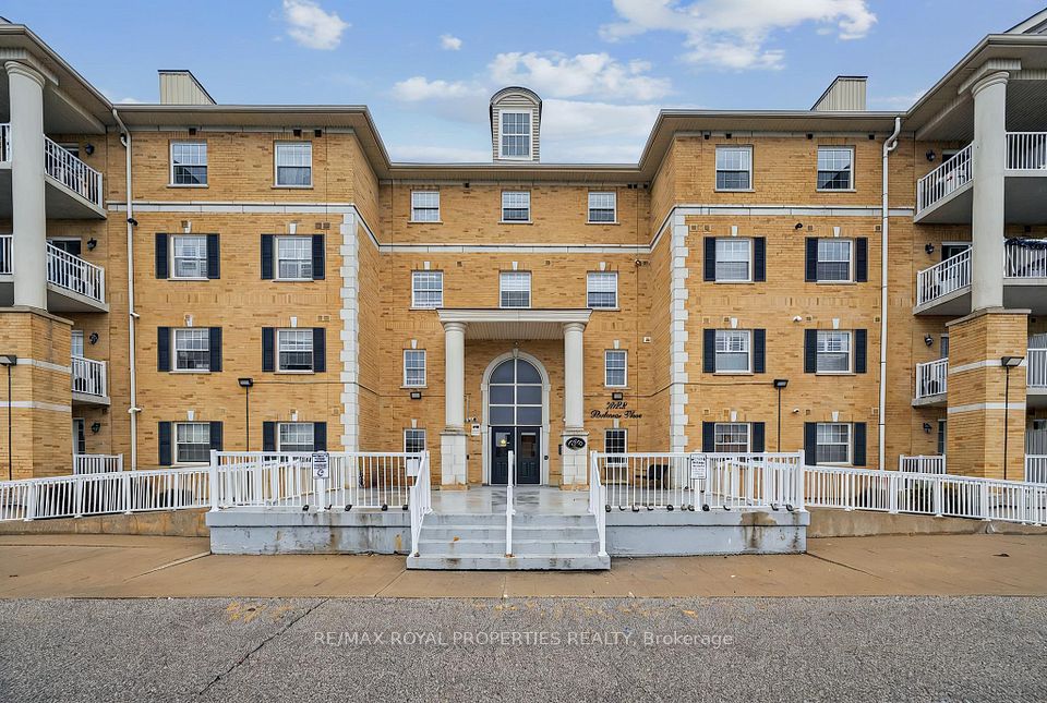 7424 Markham