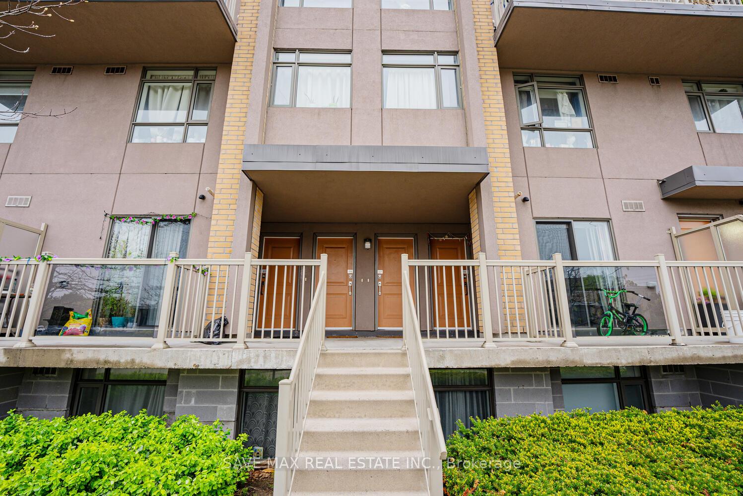 2 Bedrooms Condo at 1070 Progress, Toronto For sale