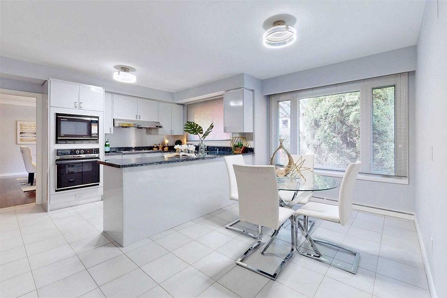 8 Sandfield Road