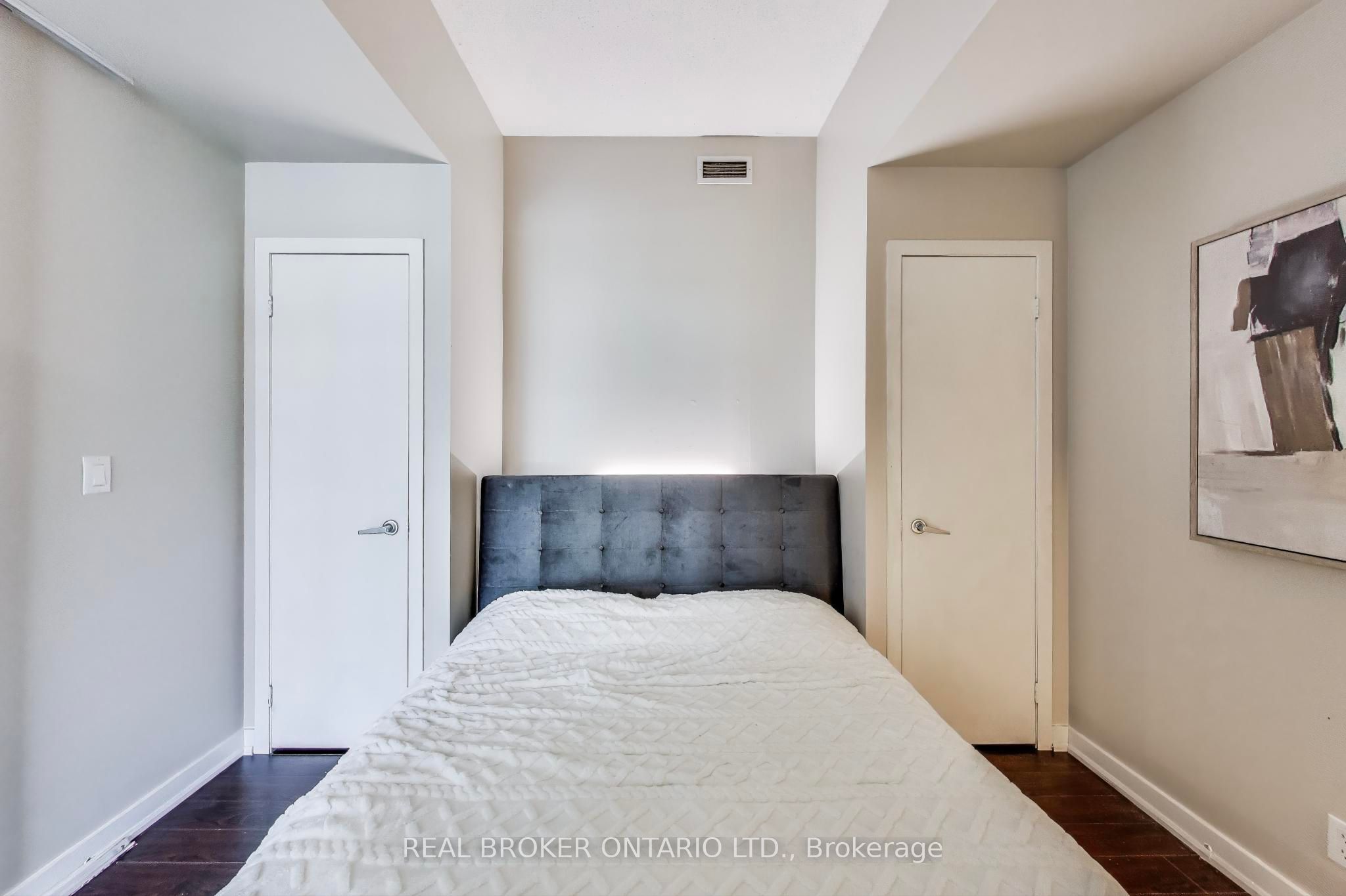 397 Front Street W, #210