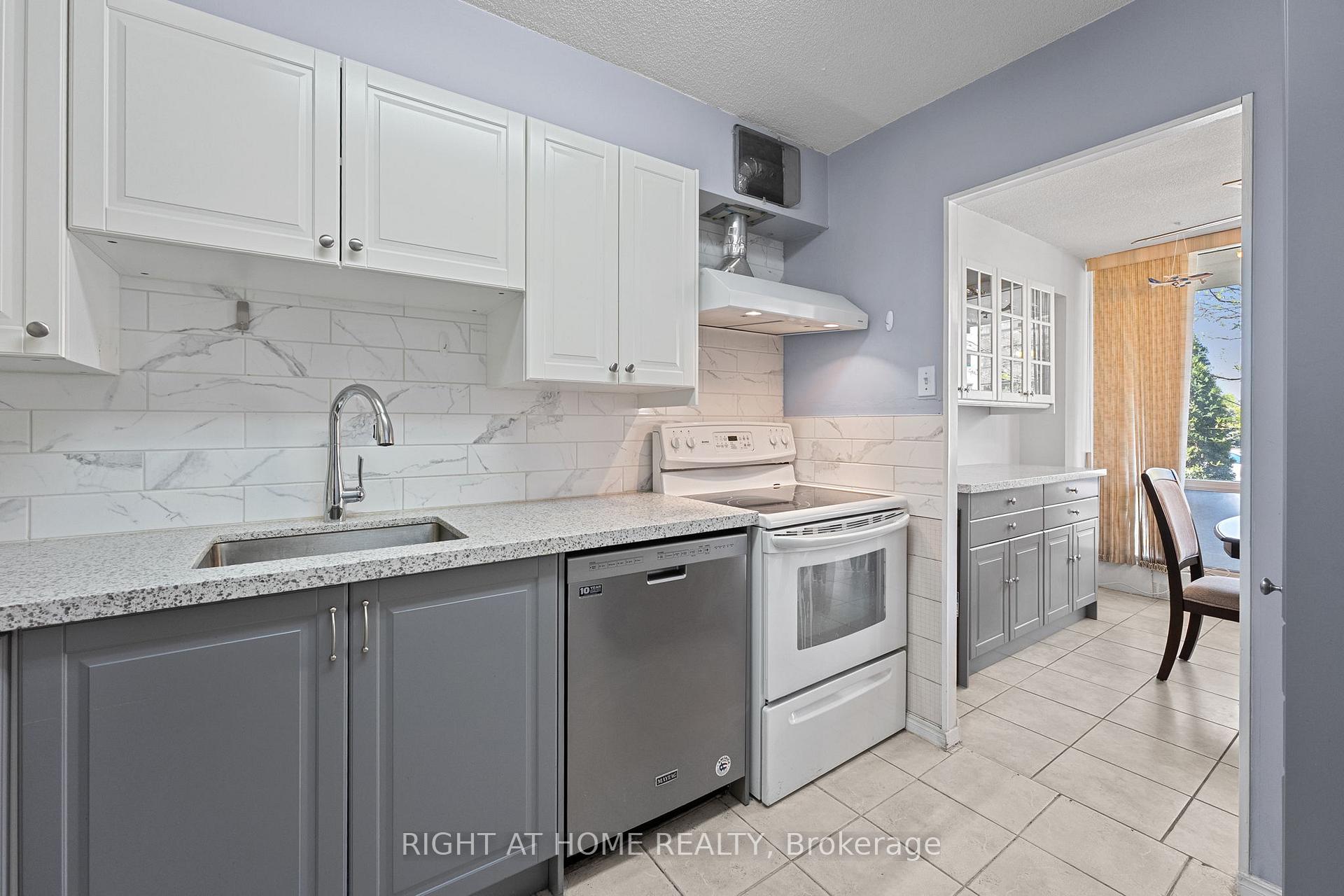 4 Bedrooms Condo at 1801 O’connor, Toronto For sale
