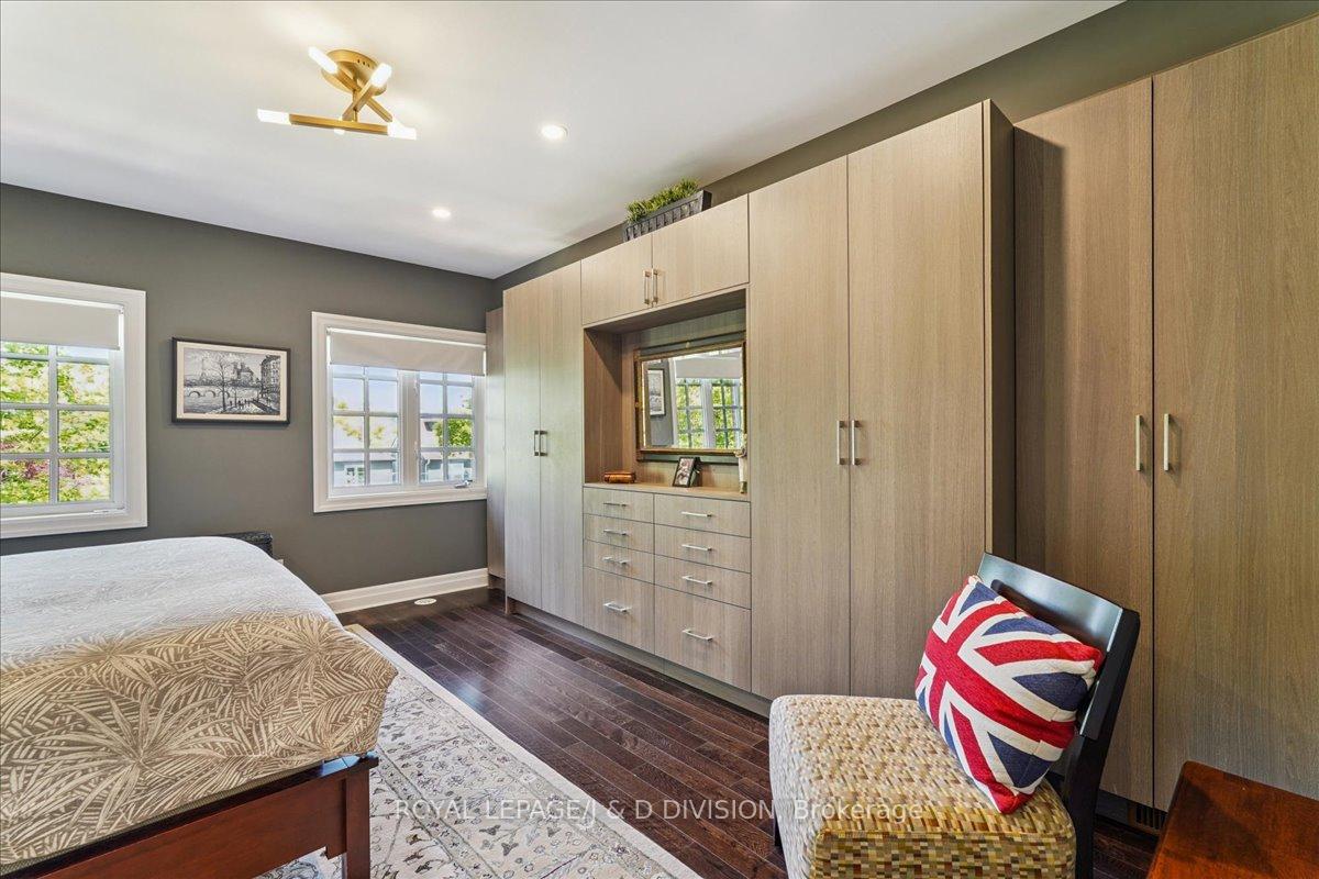 4 Bedrooms Condo at 361 Roehampton, Toronto For sale