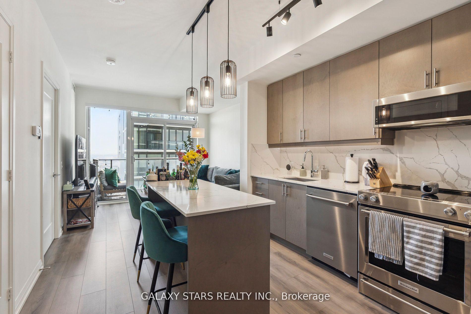 2 Bedrooms Condo at 9000 Jane,  Vaughan For sale