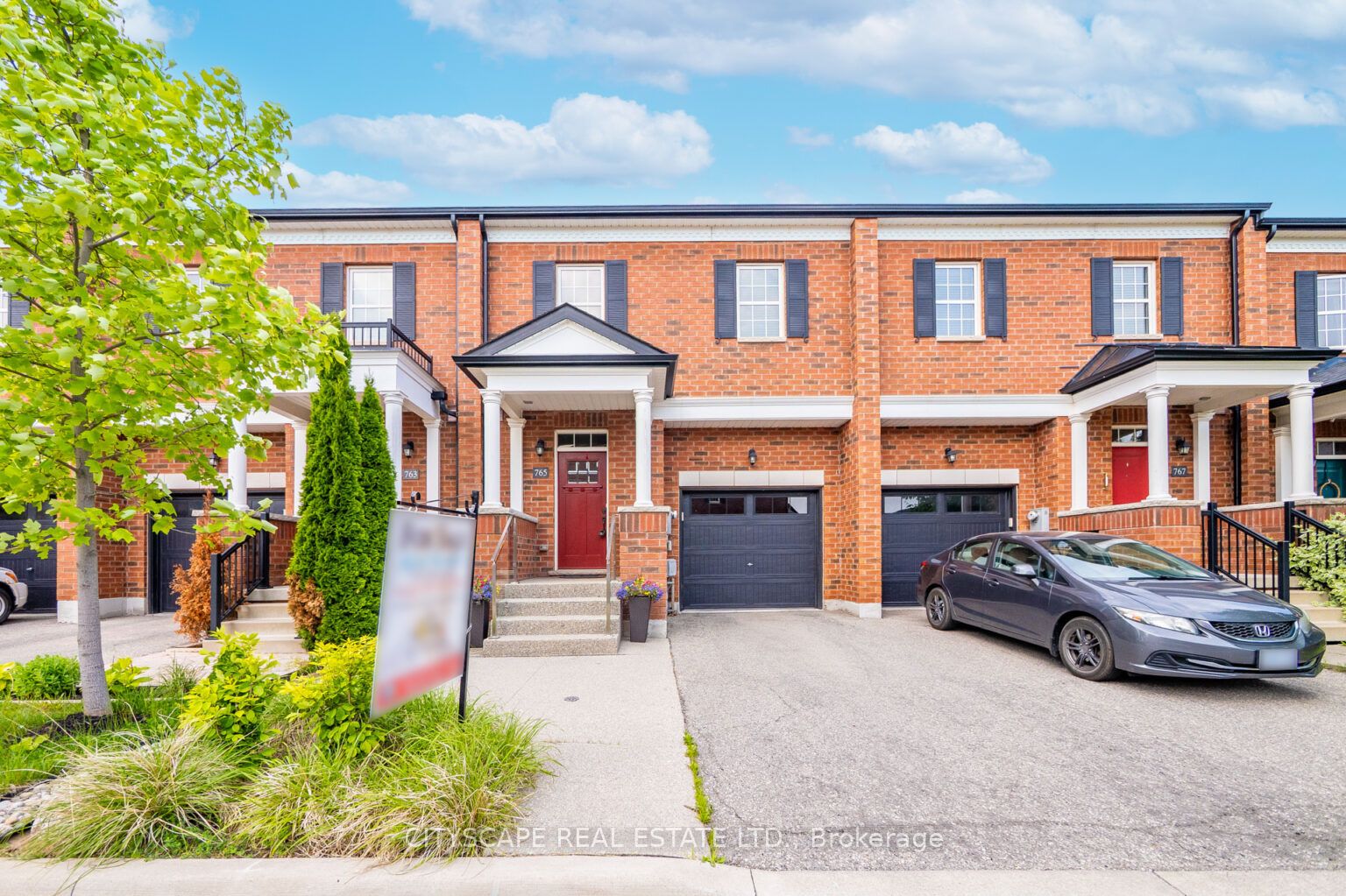765 Banks Crescent
