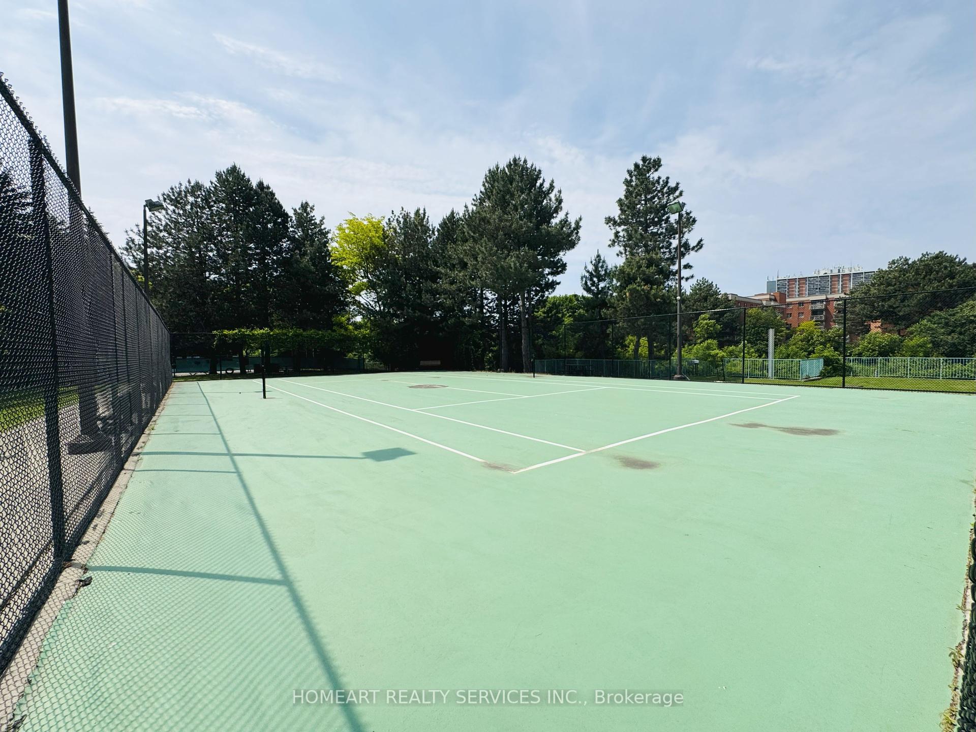 2 Bedrooms Condo at 4725 Sheppard, Toronto For sale