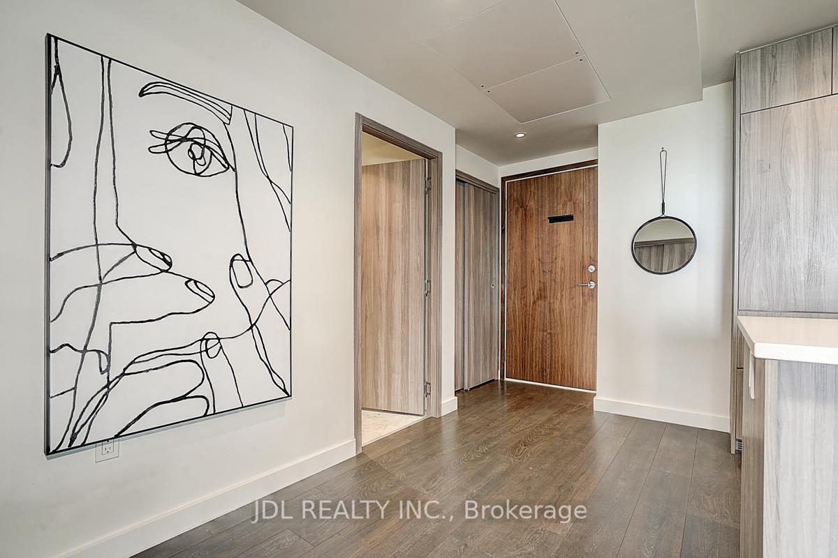 3 Bedrooms Condo at 95 Mcmahon, Toronto For sale