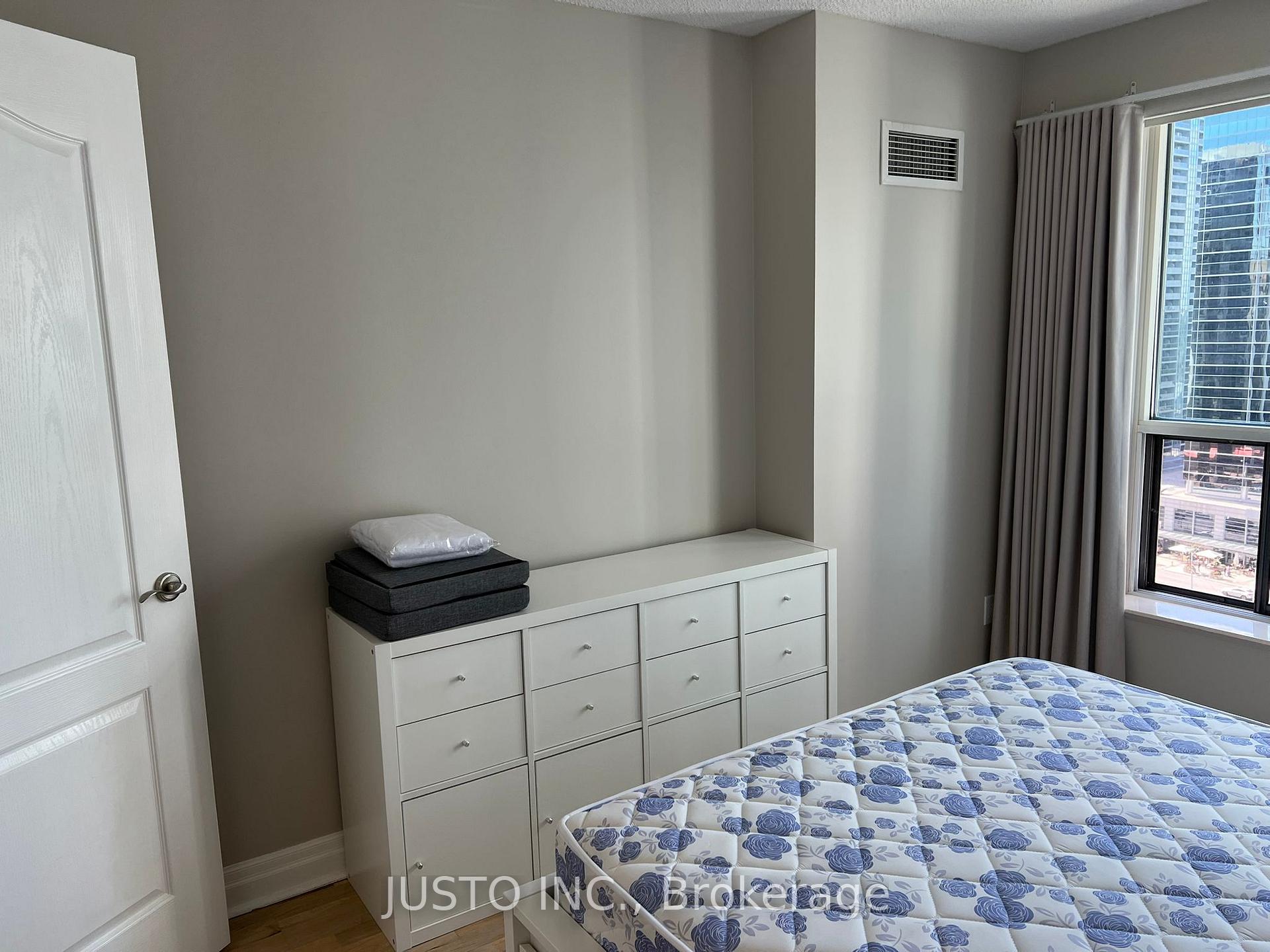 1 Bedroom Condo at 188 Doris, Toronto For sale
