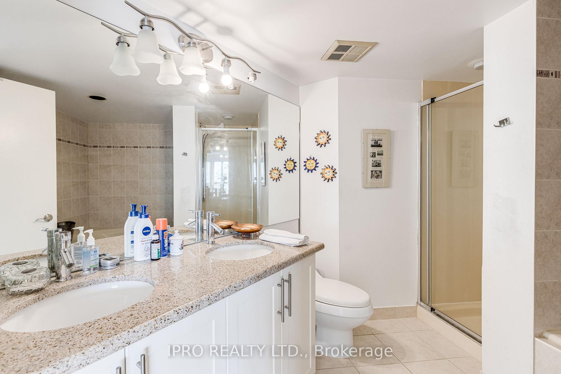 3 Bedrooms Condo at 2269 Lake Shore, Toronto For sale