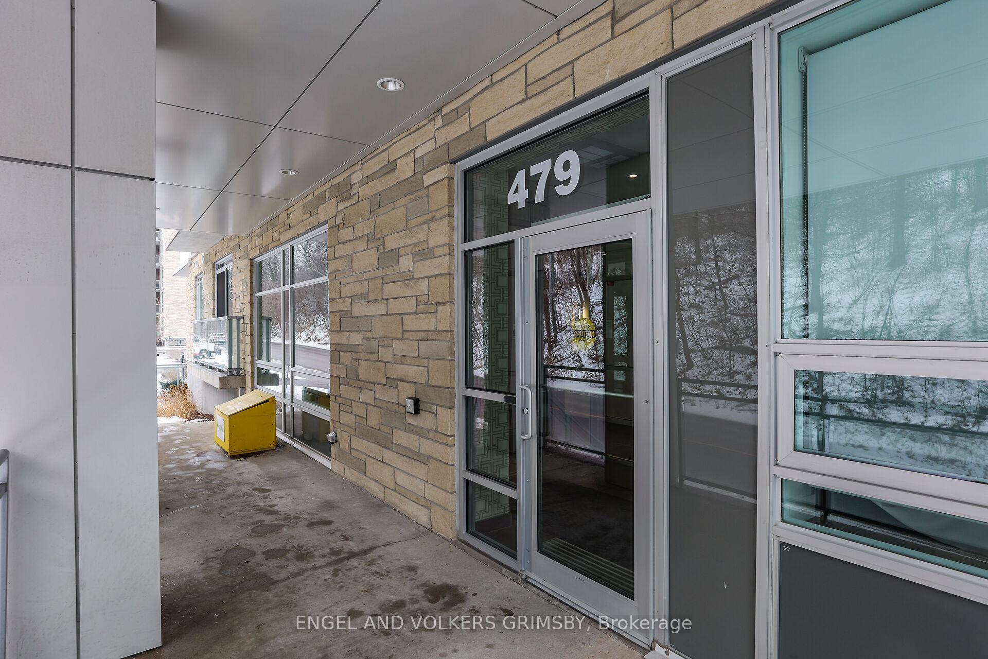 2 Bedrooms Condo at 479 Charlton,  Hamilton For sale