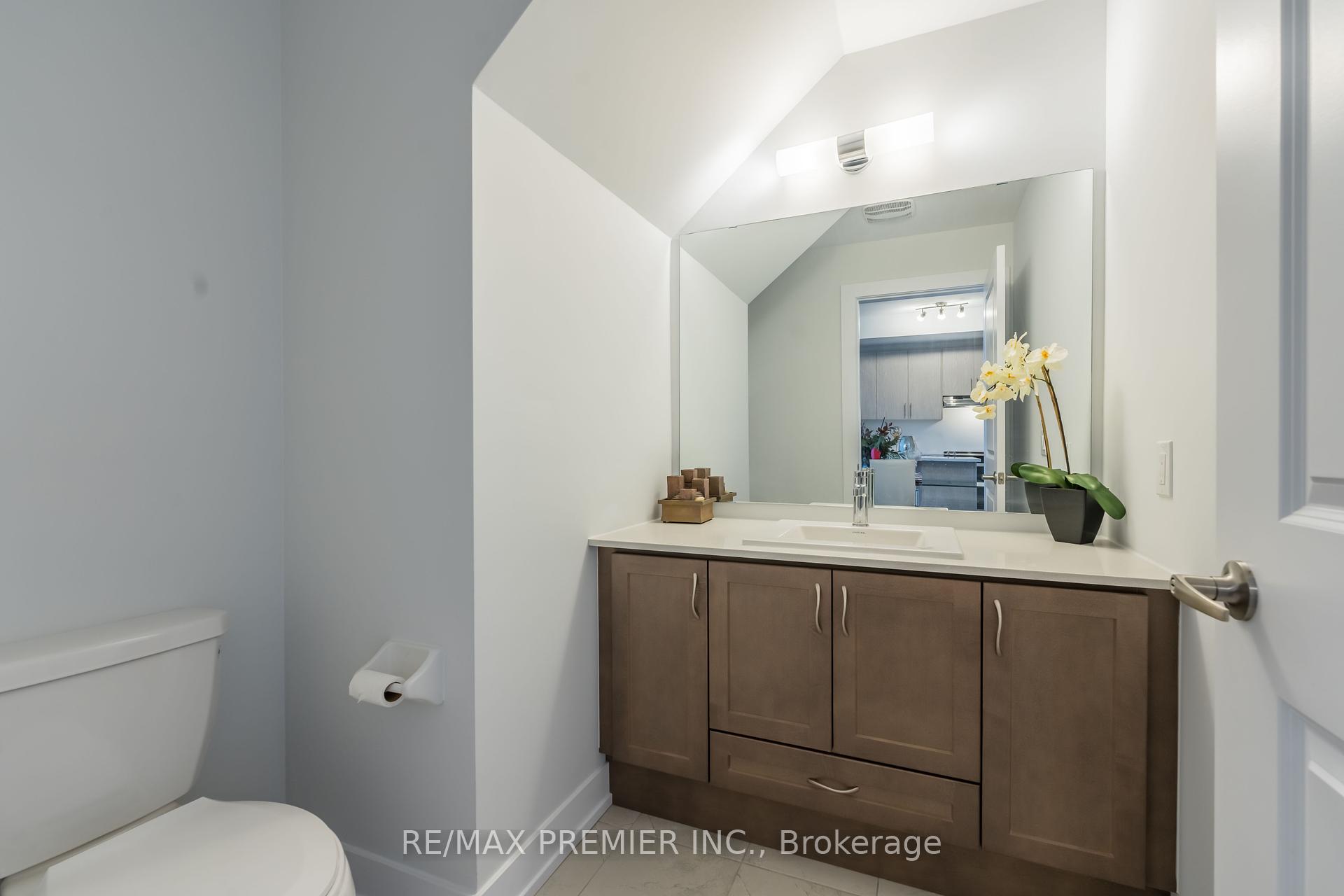 3 Bedrooms Condo at 9560 ISLINGTON,  Vaughan For sale