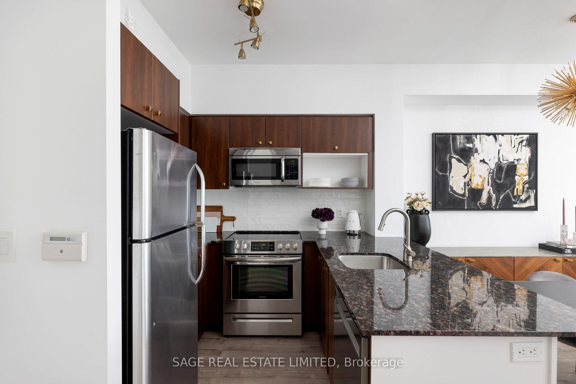 2 Bedrooms Condo at 150 East Liberty, Toronto For sale